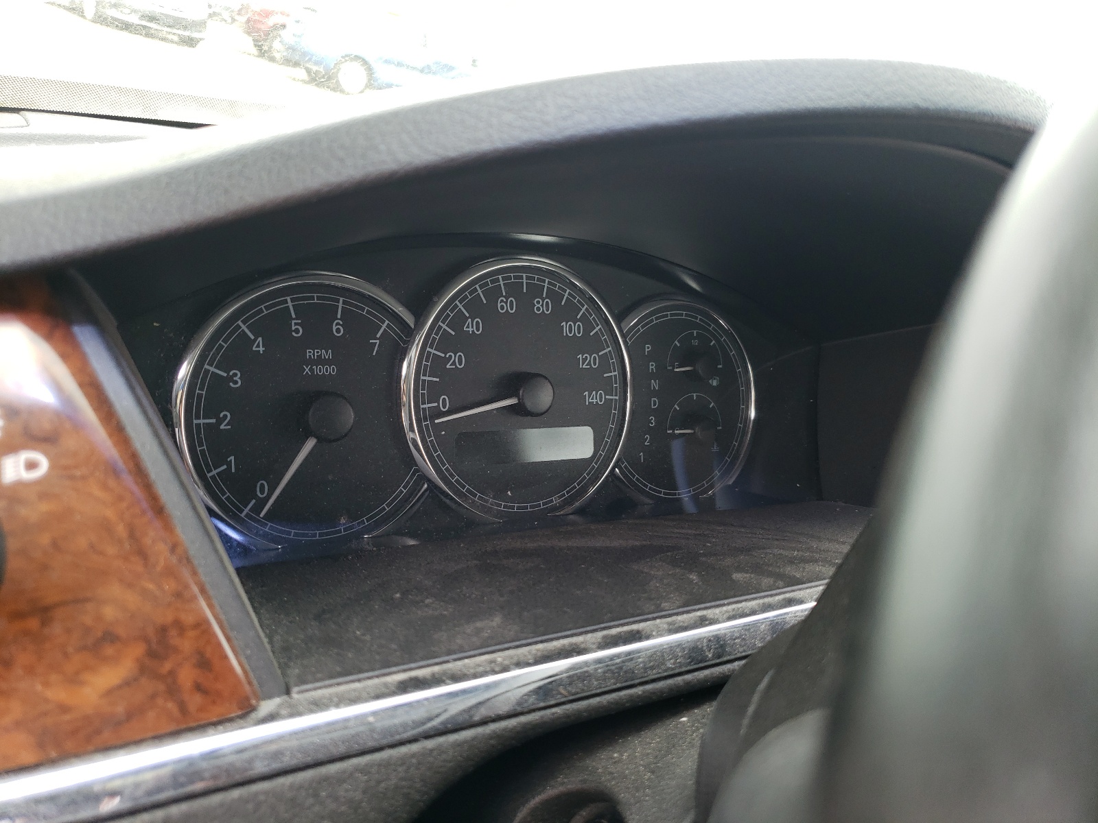 Photo 8 from auction – 2005 BUICK LACROSSE C with VIN 2G4WD562451352557