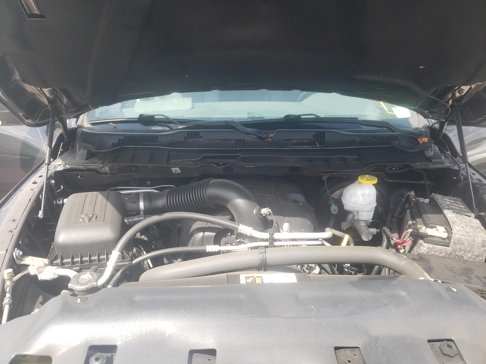 Photo 7 from auction – 2019 RAM 1500 CLASS with VIN 1C6RR6LT5KS529688