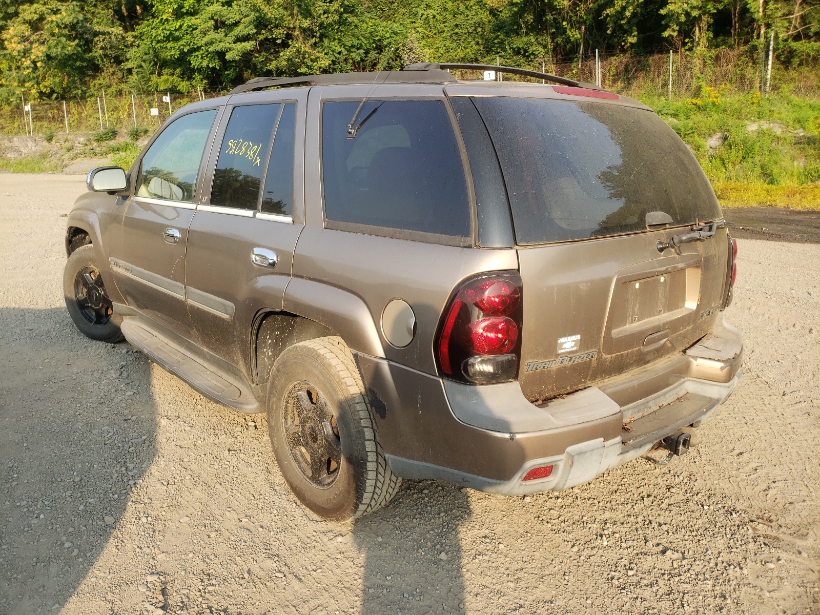 Photo 3 from auction – 2002 CHEVROLET TRAIL BLAZ with VIN 1GNDT13S722335296