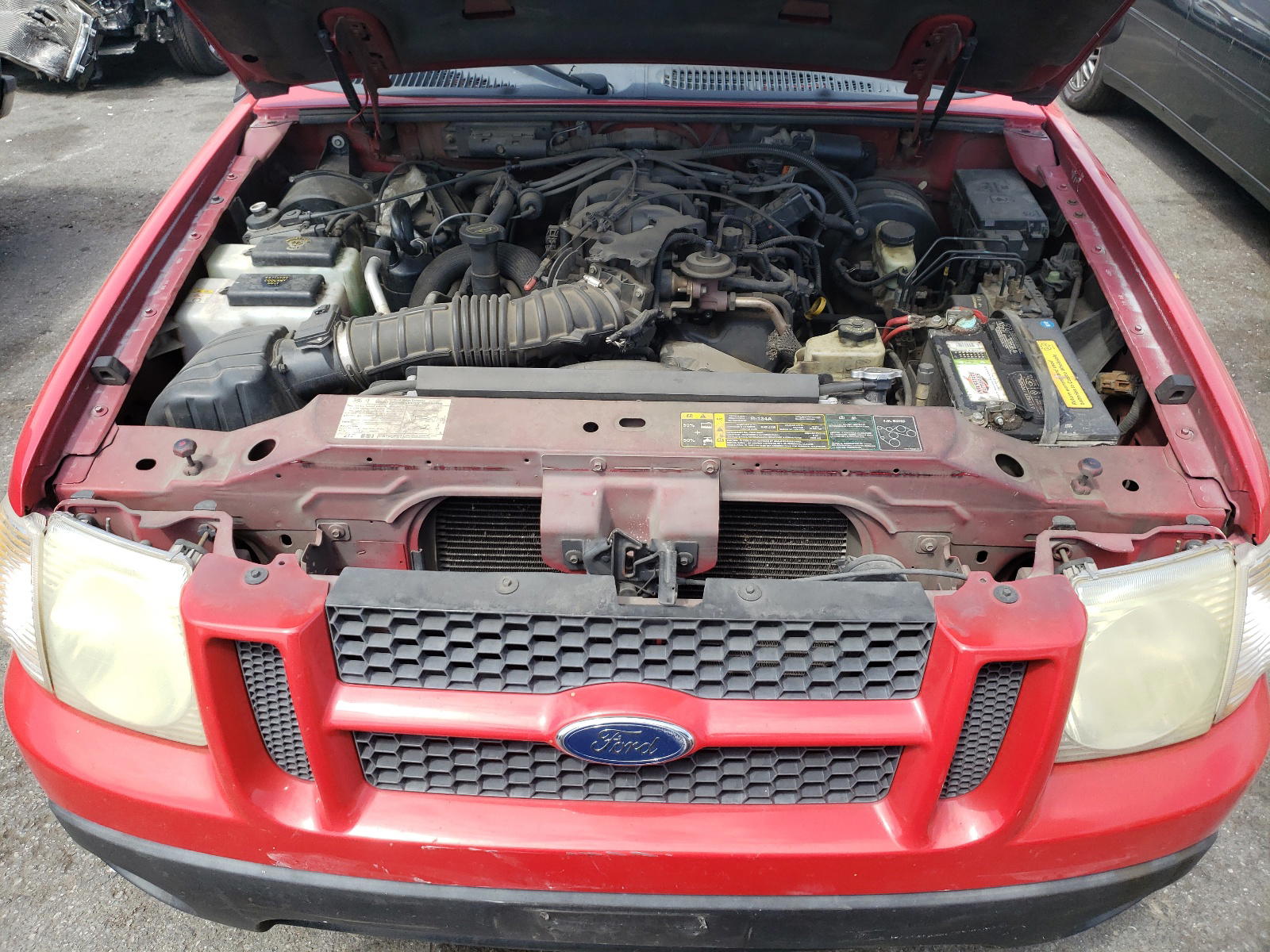 Photo 7 from auction – 2005 FORD EXPLORER S with VIN 1FMZU67KX5UA63835