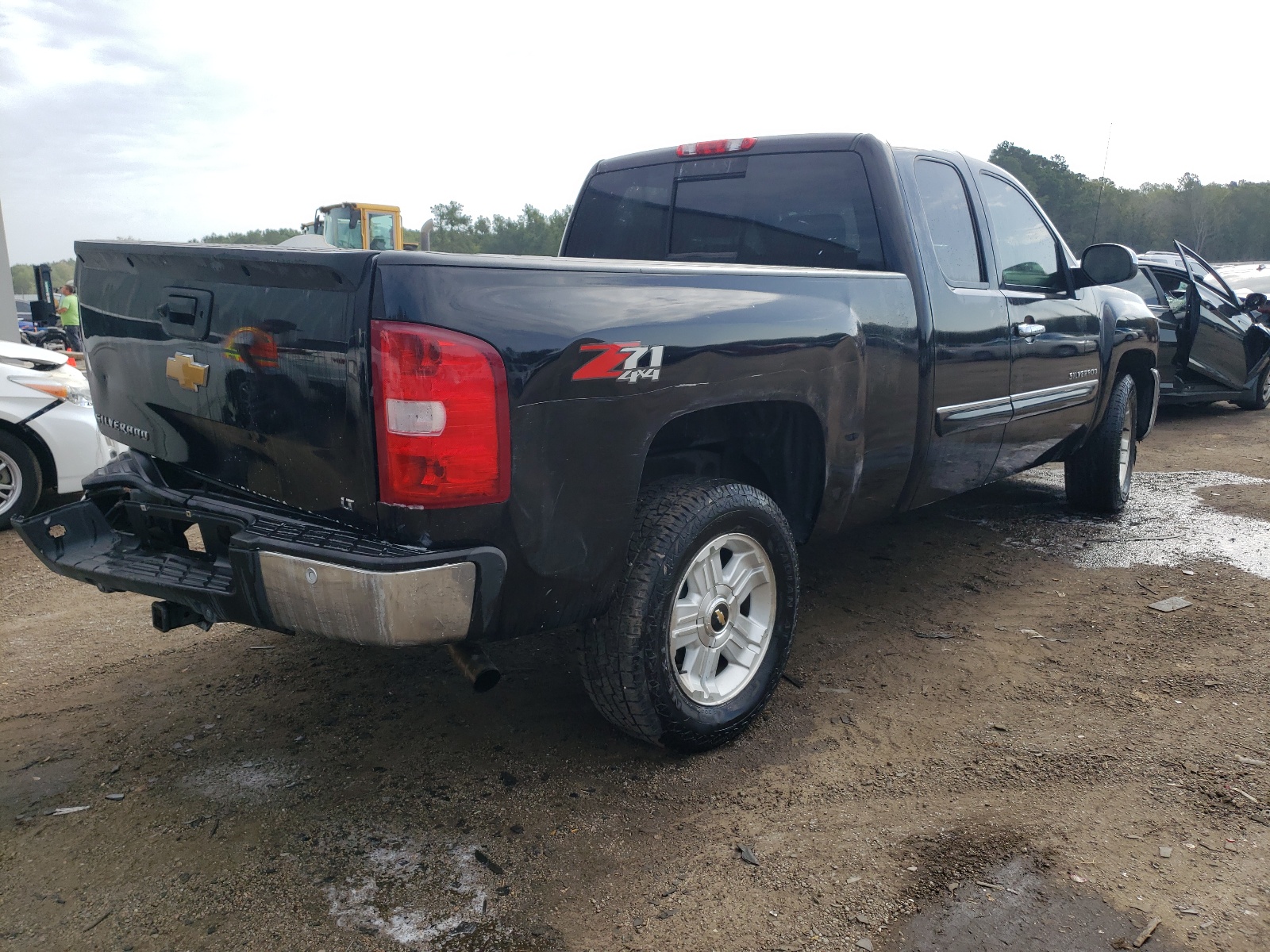 Photo 4 from auction – 2013 CHEVROLET SILVERADO with VIN 1GCRKSE77DZ302163