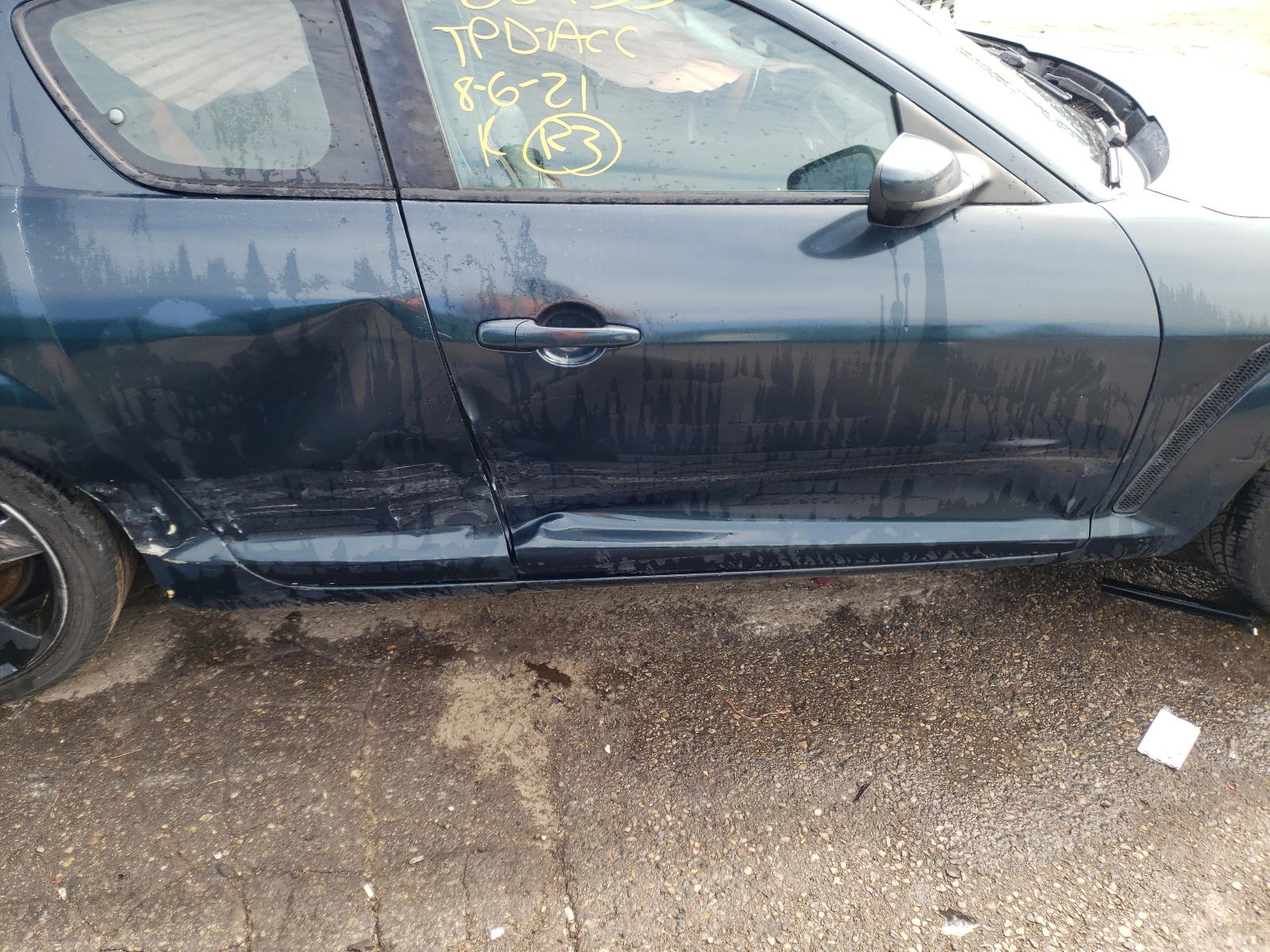 Photo 10 from auction – 2004 MAZDA RX8 with VIN JM1FE17NX40127847