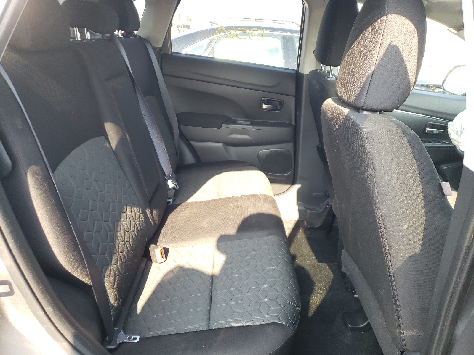 Photo 6 from auction – 2020 MITSUBISHI OUTLANDER with VIN JA4AP3AU9LU000945
