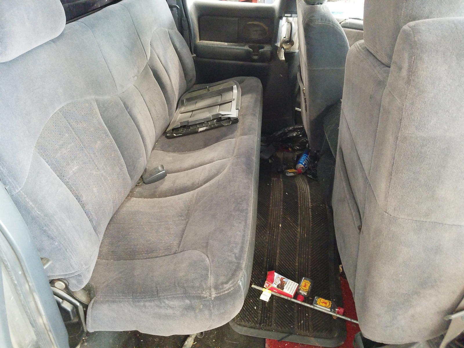 Photo 6 from auction – 2000 CHEVROLET SILVERADO with VIN 1GCEK19T2YZ302335