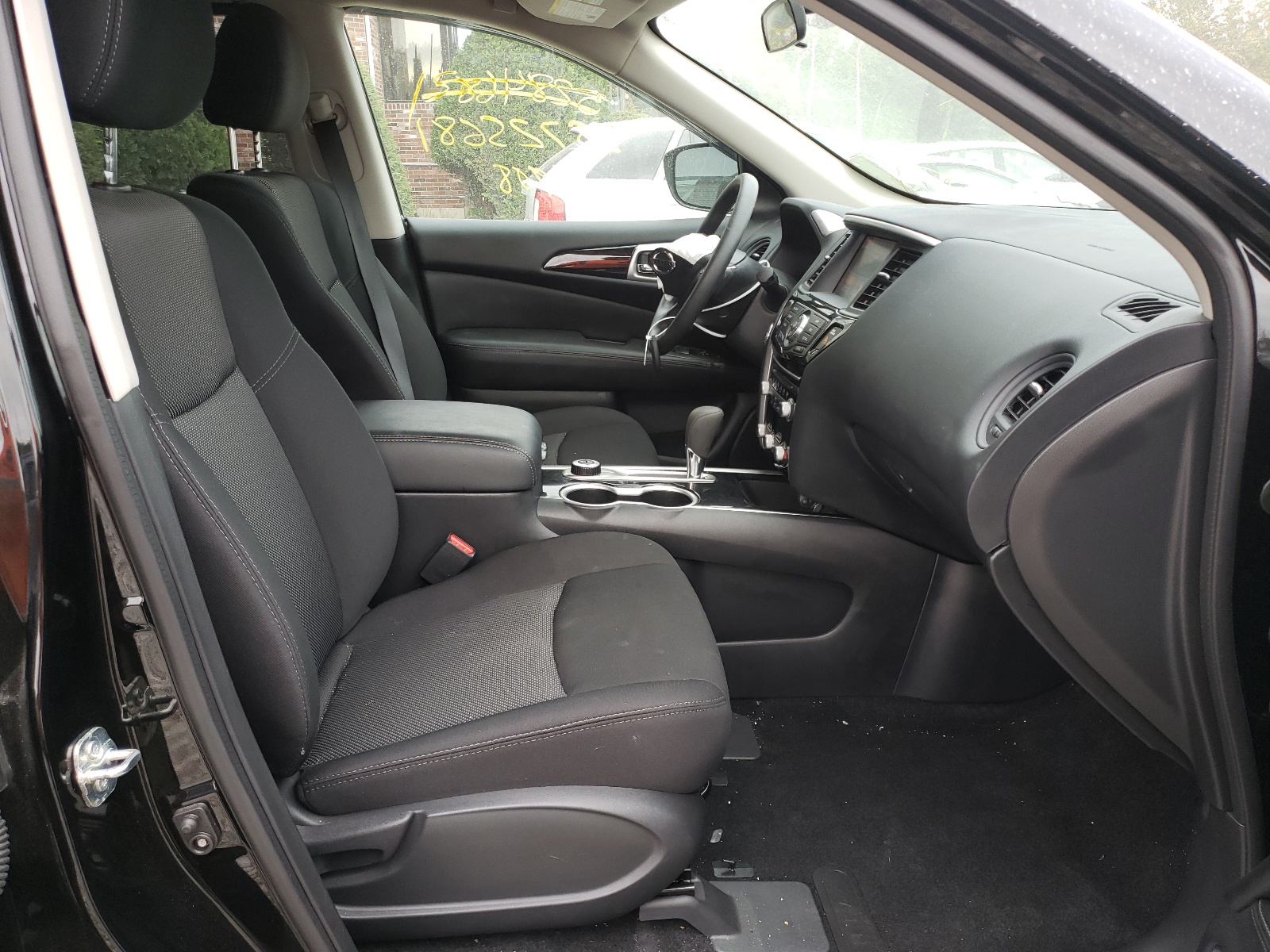 Photo 5 from auction – 2019 NISSAN PATHFINDER with VIN 5N1DR2MM8KC652958