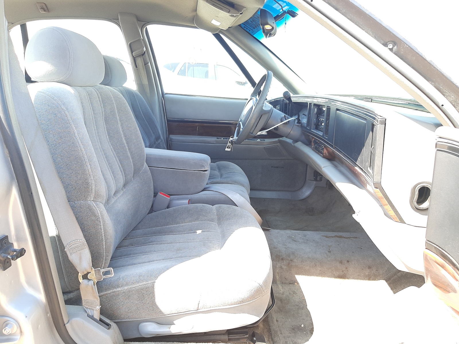 Photo 5 from auction – 1999 BUICK LESABRE CU with VIN 1G4HP52K7XH499090