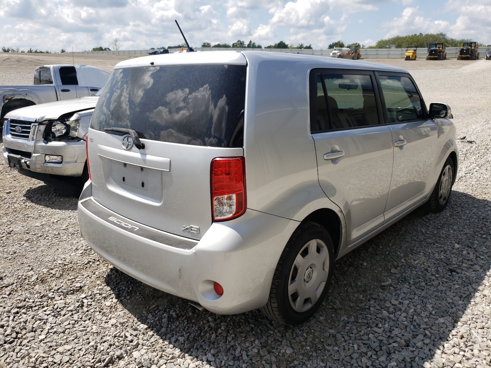 Photo 4 from auction – 2011 TOYOTA SCION XB with VIN JTLZE4FE9B1122134