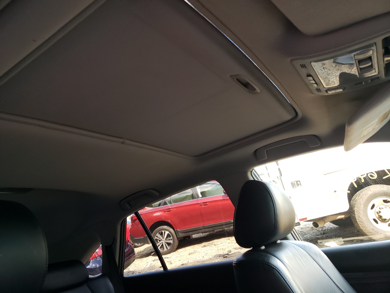 Фото 9 с аукциона – 2005 LEXUS RX 330 с VIN 2T2HA31U95C057065