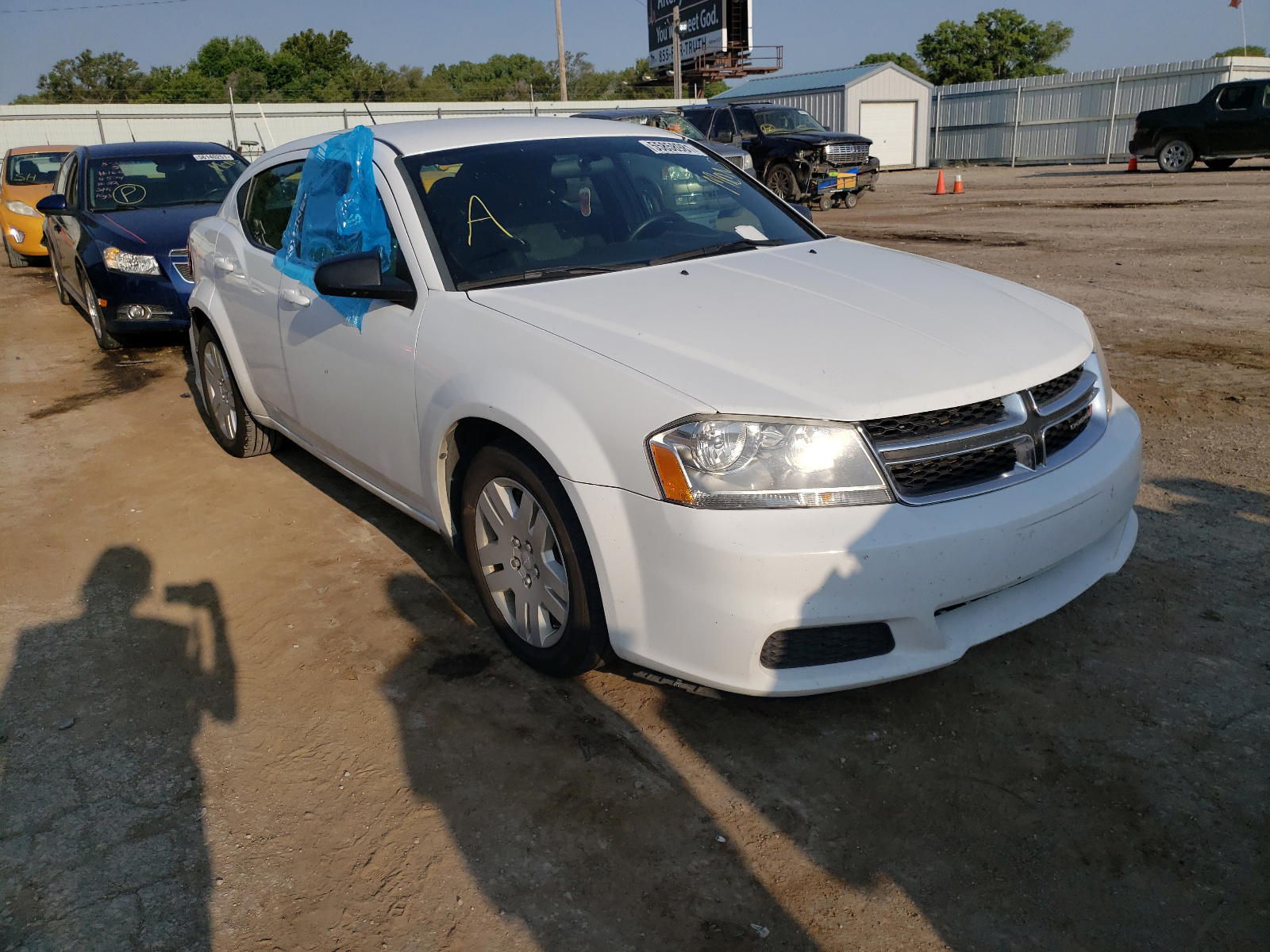 DODGE AVENGER SE 2014 with VIN 1C3CDZABXEN175389 - Photo from auction