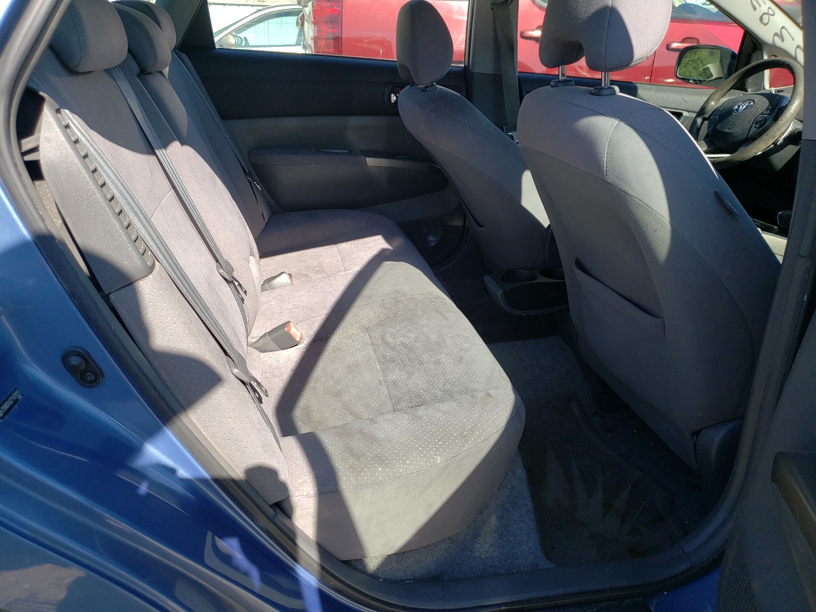 Photo 6 from auction – 2007 TOYOTA PRIUS with VIN JTDKB20U277679255
