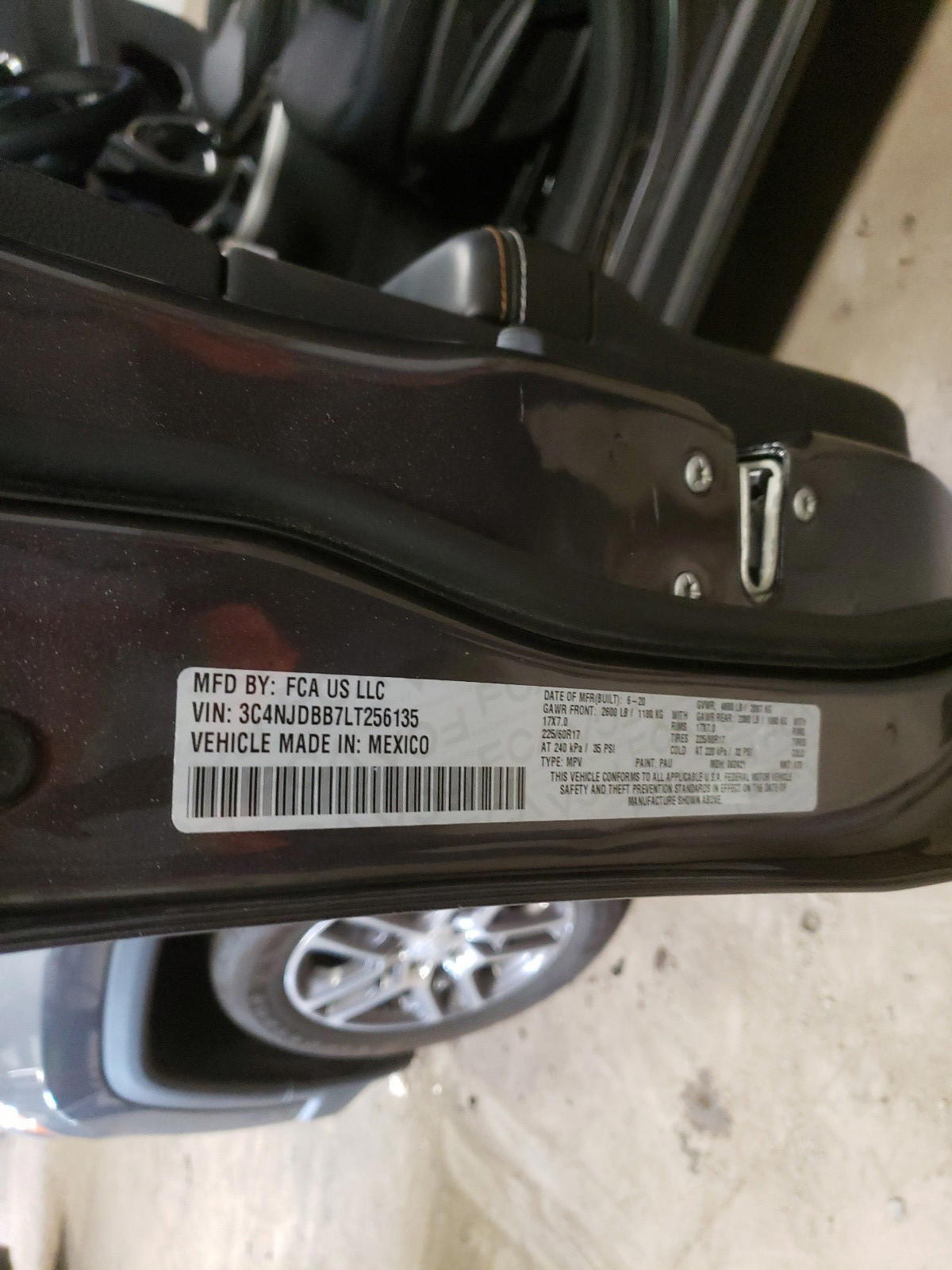 Photo 10 from auction – 2020 JEEP COMPASS LA with VIN 3C4NJDBB7LT256135