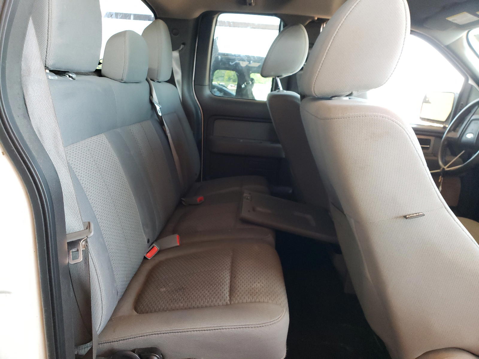 Photo 6 from auction – 2011 FORD F150 SUPER with VIN 1FTEX1CM6BFA49449