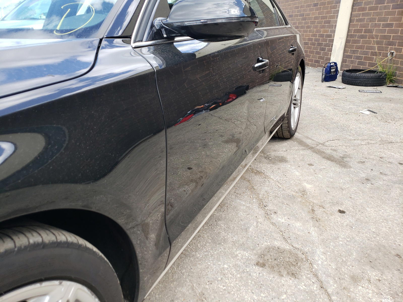 Photo 9 from auction – 2012 AUDI A8 QUATTRO with VIN WAUAVAFD1CN002818