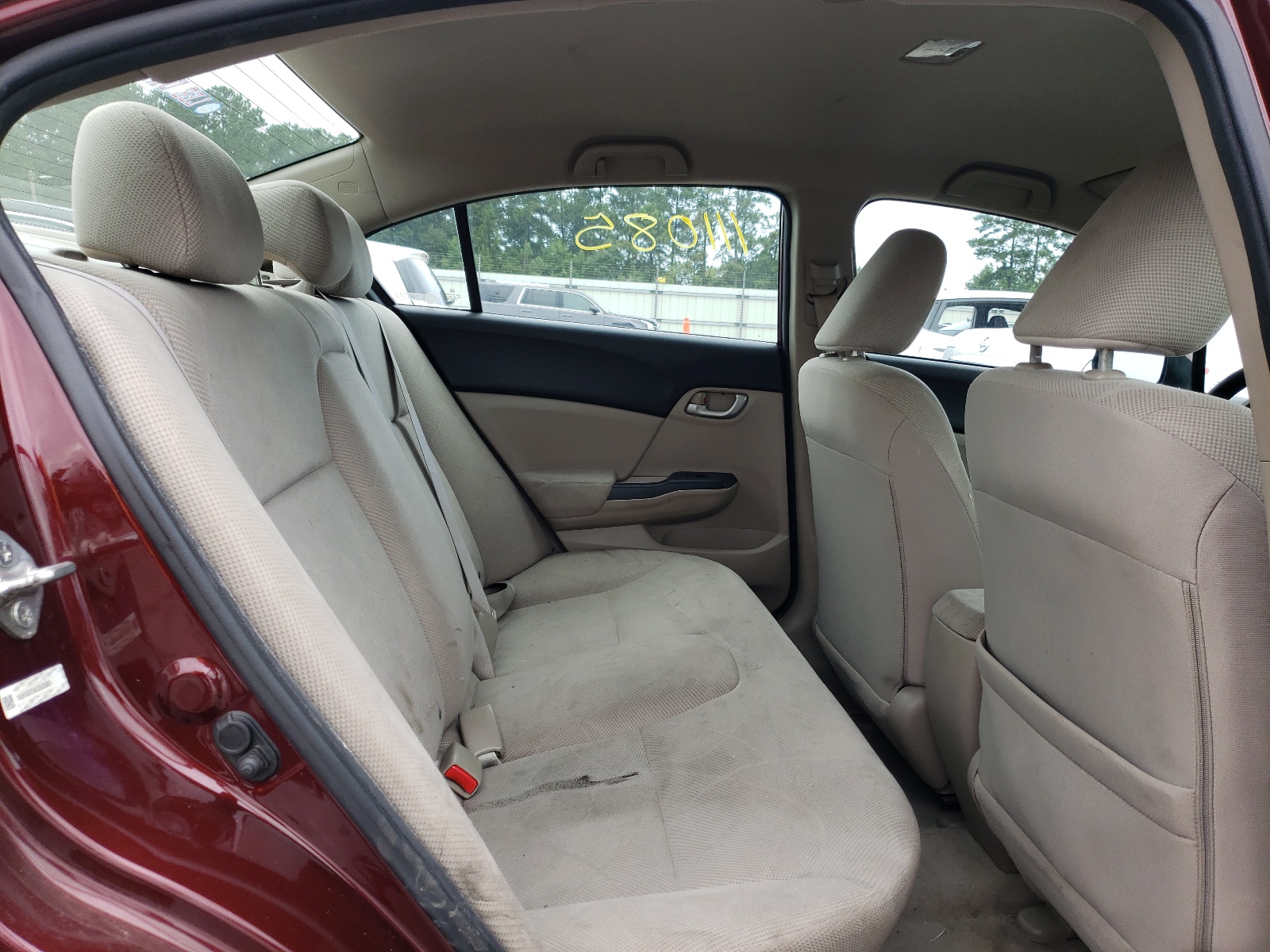 Photo 6 from auction – 2012 HONDA CIVIC LX with VIN 19XFB2F58CE025081