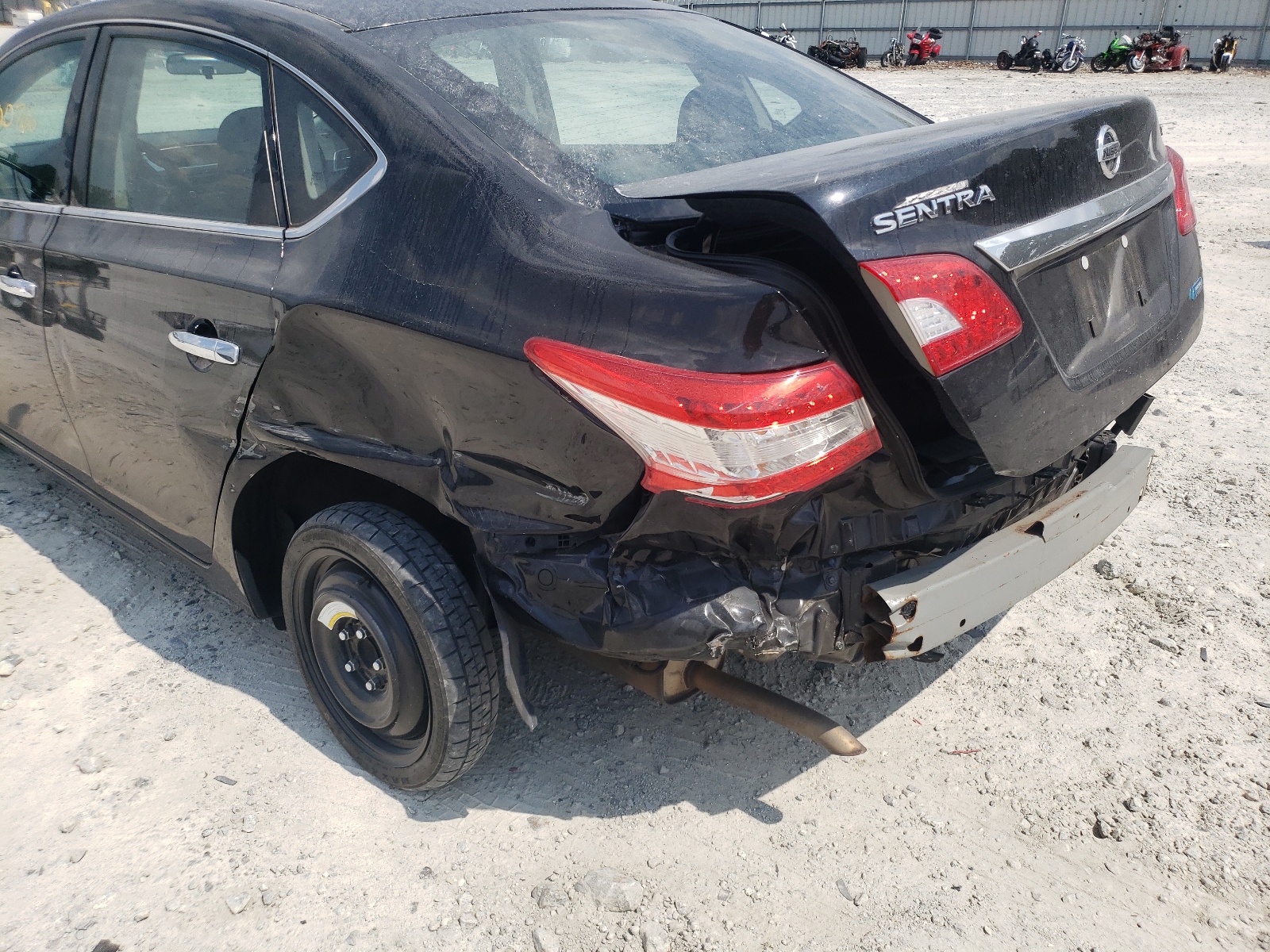 Photo 9 from auction – 2014 NISSAN SENTRA S with VIN 3N1AB7AP2EY204527