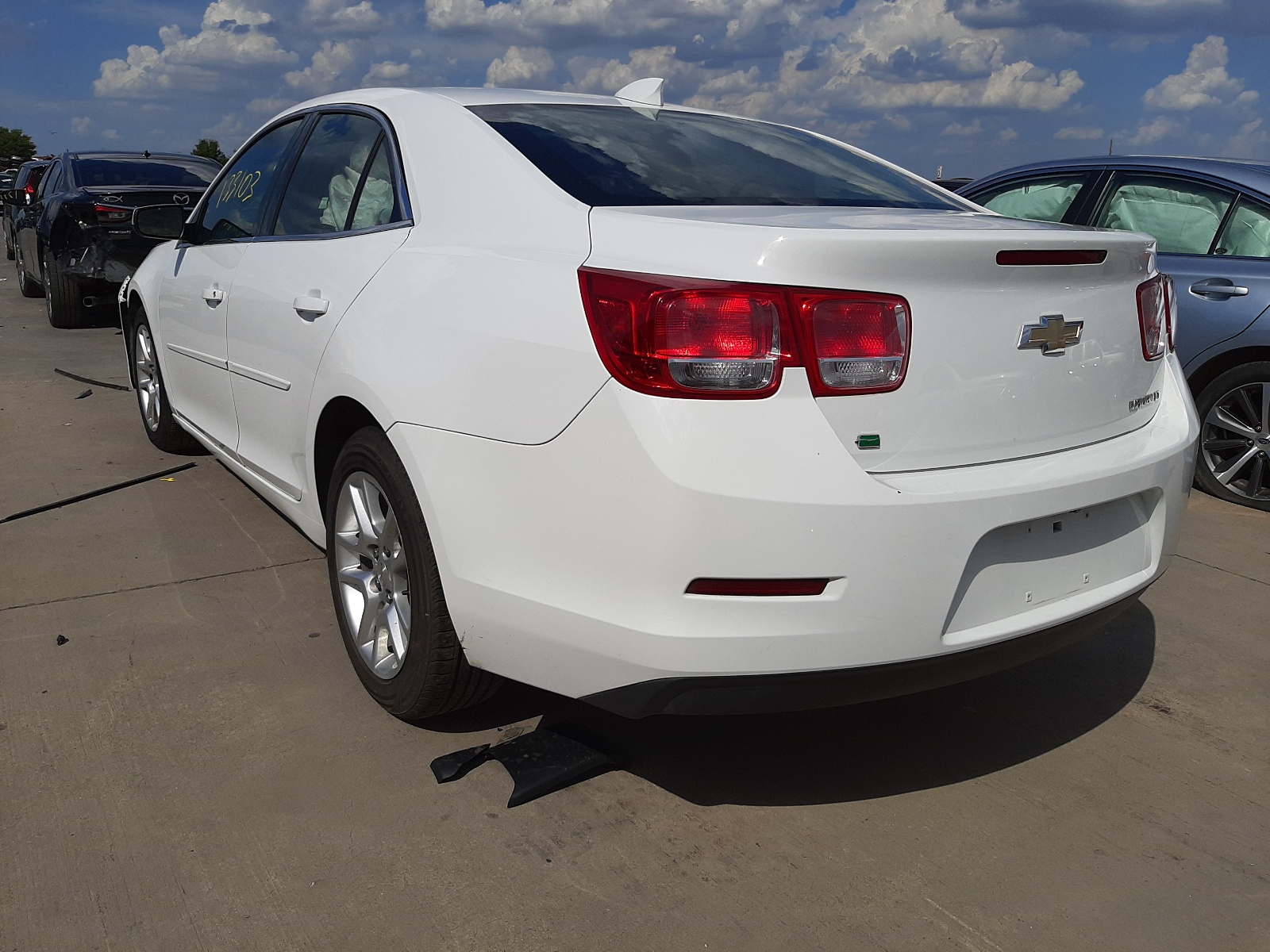 Photo 3 from auction – 2015 CHEVROLET MALIBU 1LT with VIN 1G11C5SL1FF279571