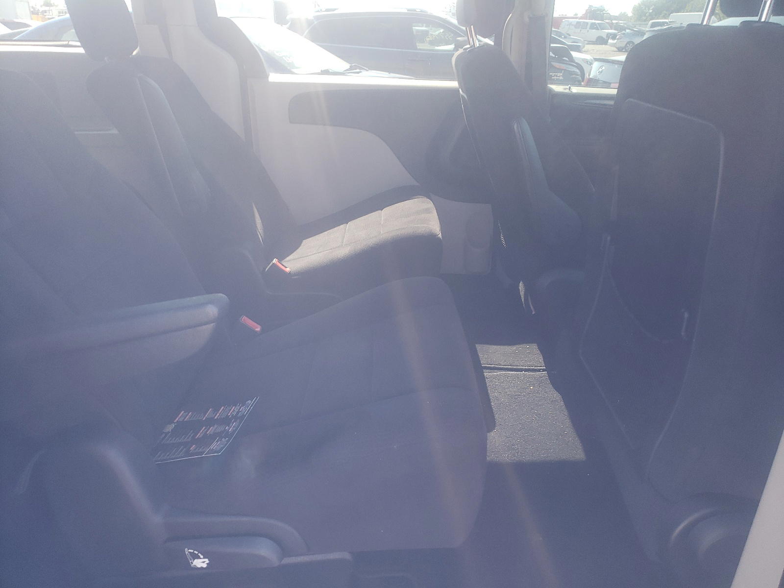 Photo 6 from auction – 2011 DODGE GRAND CARA with VIN 2D4RN4DG2BR730477
