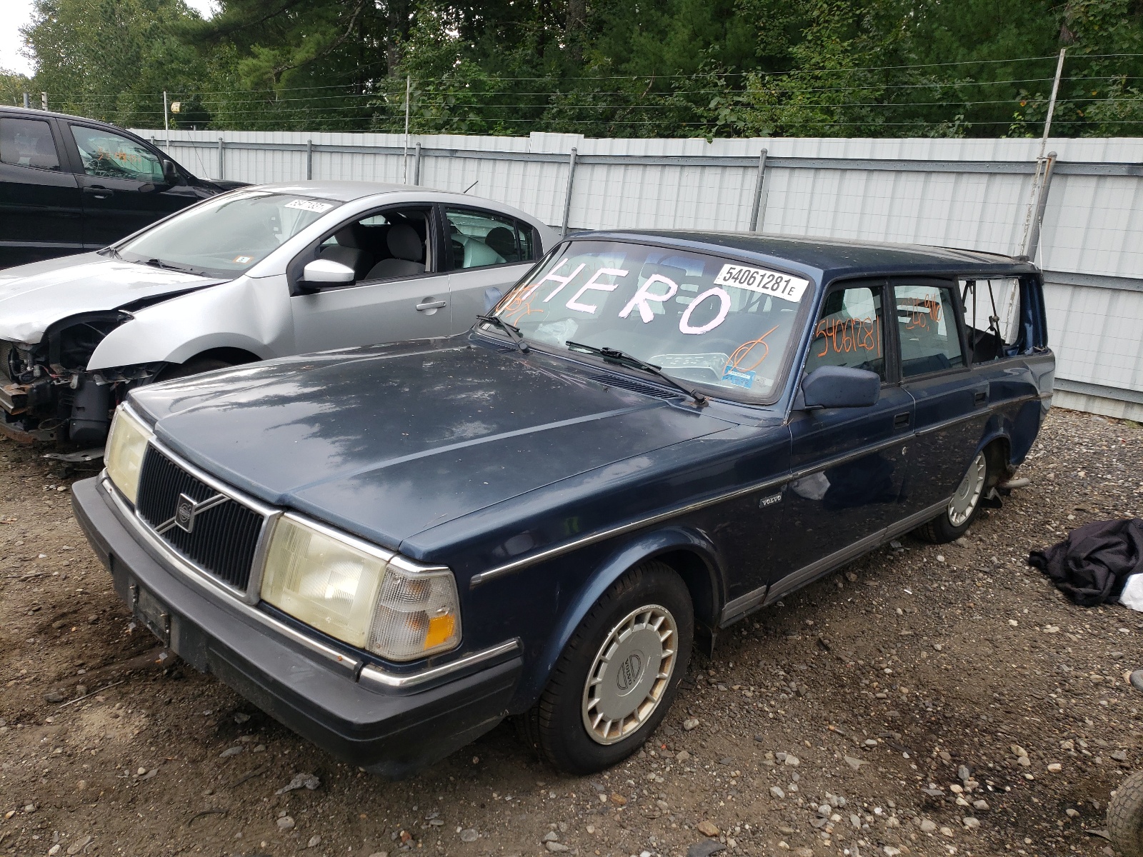 Photo 2 from auction – 1993 VOLVO 240 with VIN YV1AW8808P1948232
