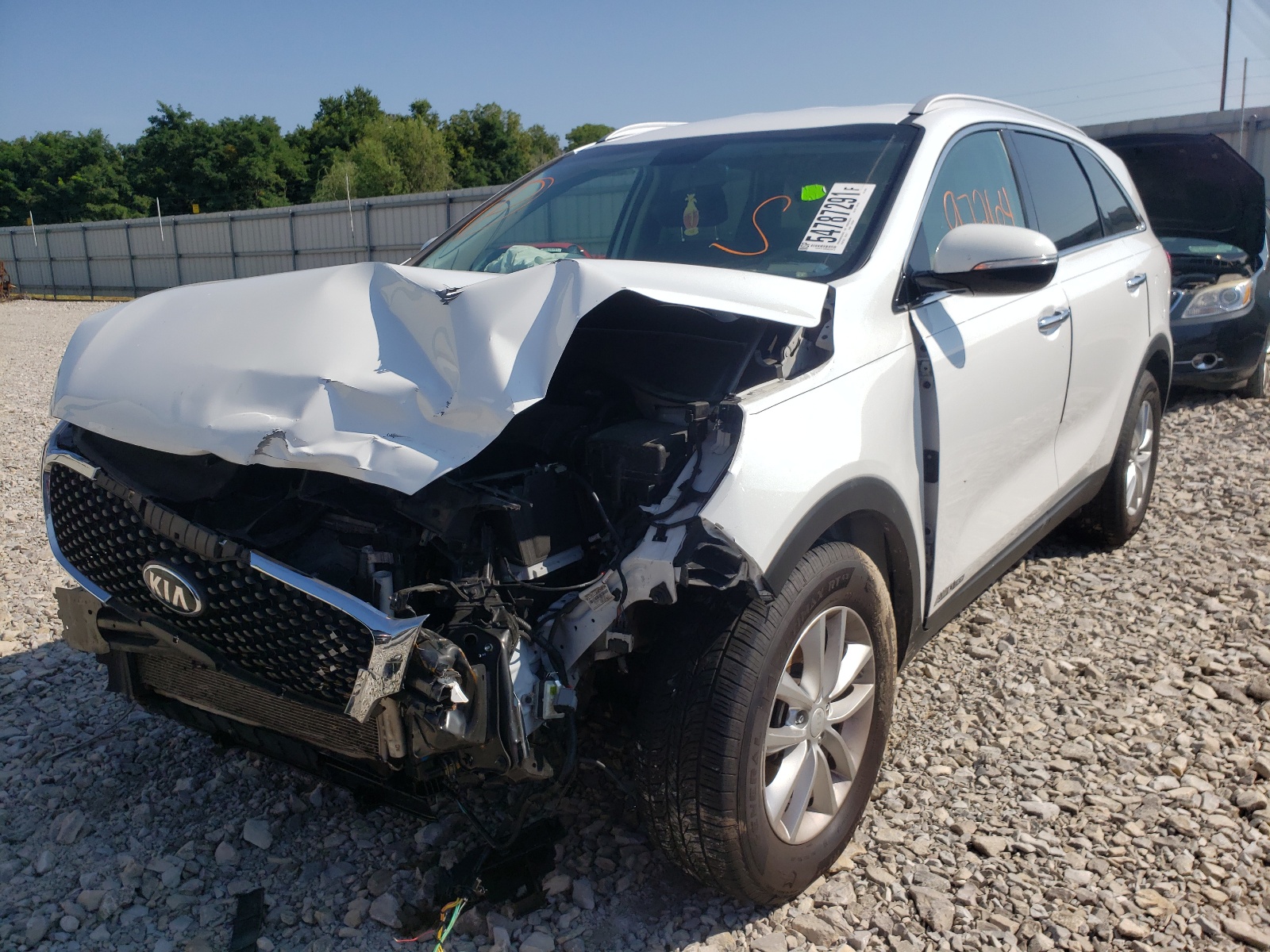 Photo 2 from auction – 2018 KIA SORENTO LX with VIN 5XYPGDA53JG405504