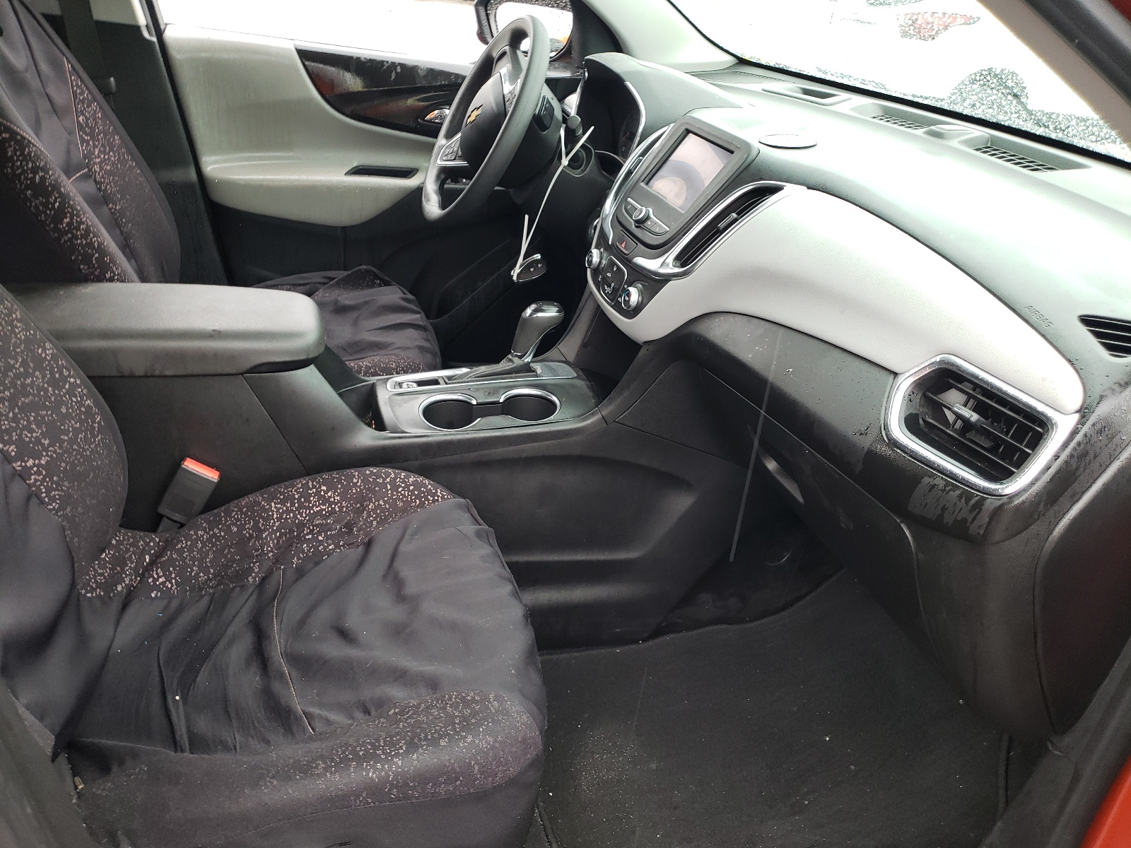 Photo 5 from auction – 2020 CHEVROLET EQUINOX LS with VIN 2GNAXHEV0L6263403