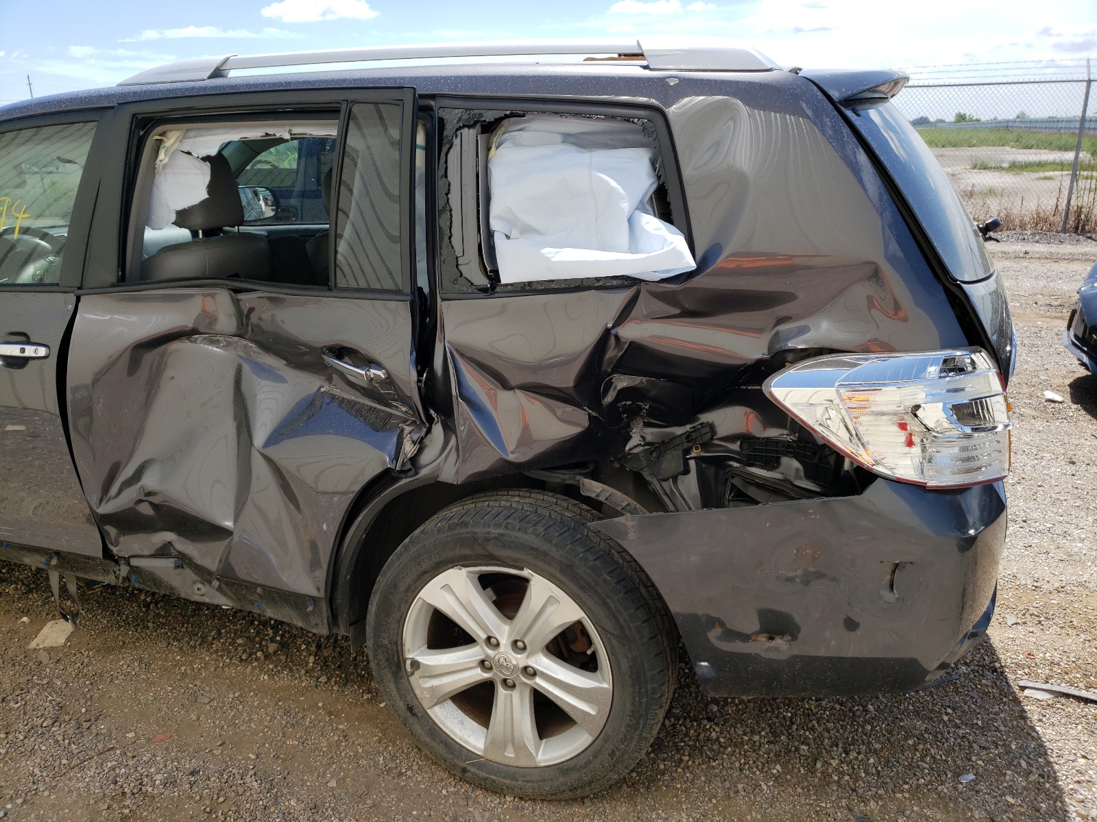 Photo 9 from auction – 2010 TOYOTA HIGHLANDER with VIN 5TDYK3EHXAS009039