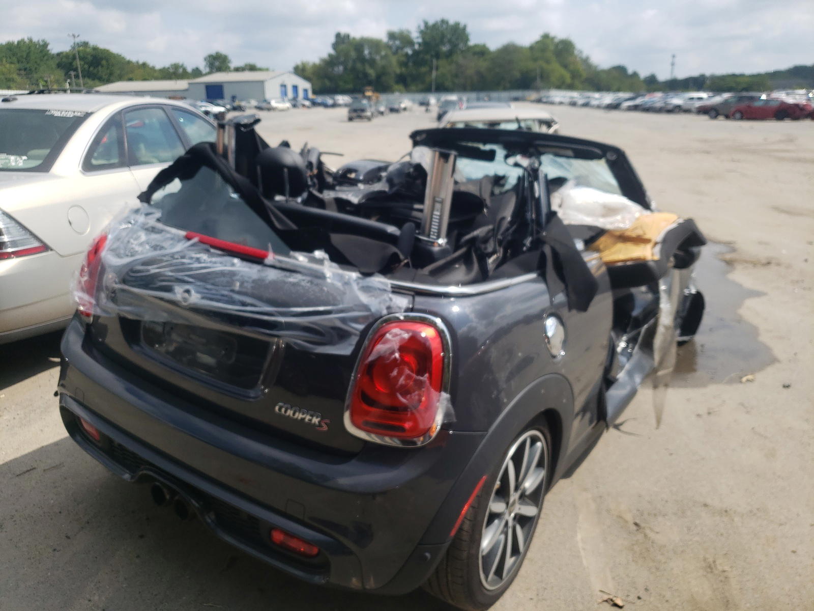 Photo 4 from auction – 2017 MINI COOPER S with VIN WMWWG9C32H3C81423