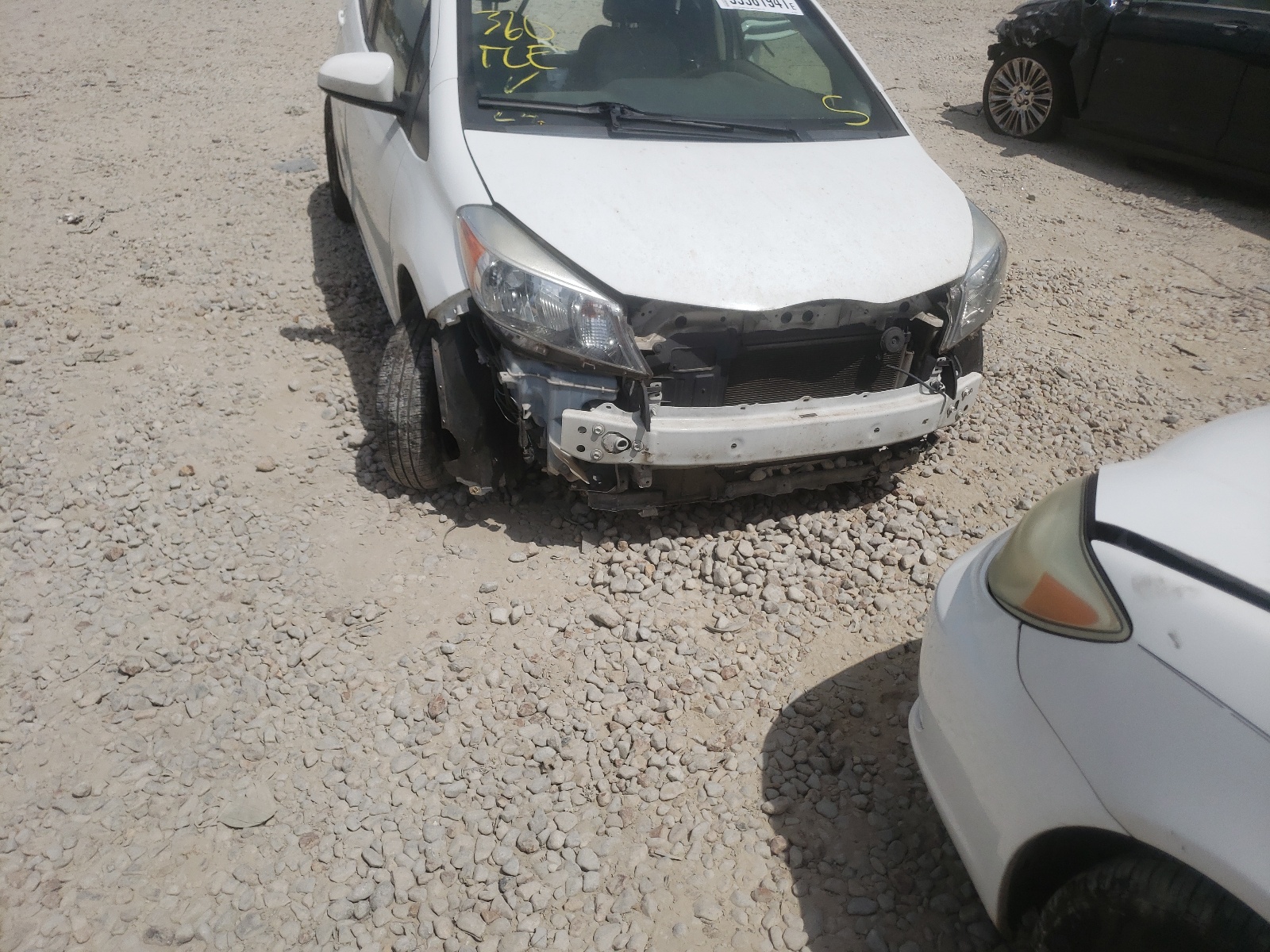Photo 9 from auction – 2014 TOYOTA YARIS with VIN JTDKTUD37ED596042