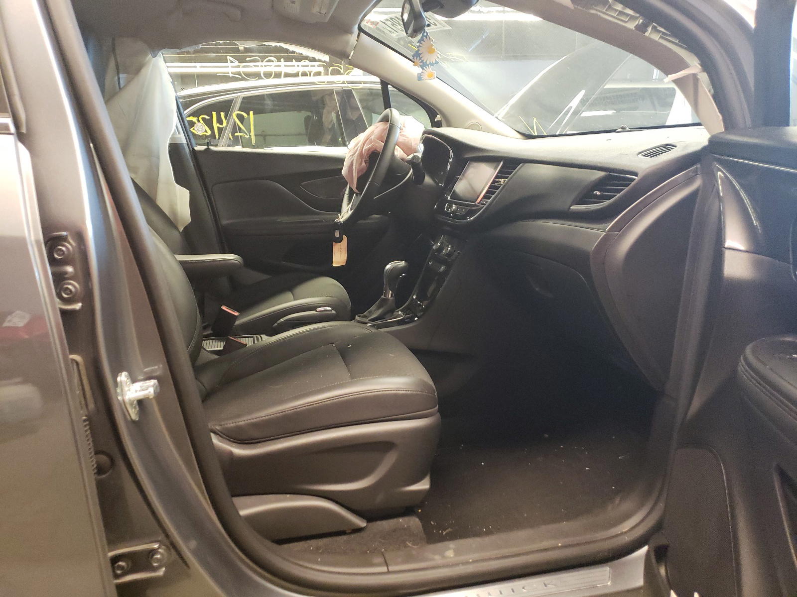 Photo 5 from auction – 2020 BUICK ENCORE PRE with VIN KL4CJASB1LB050925