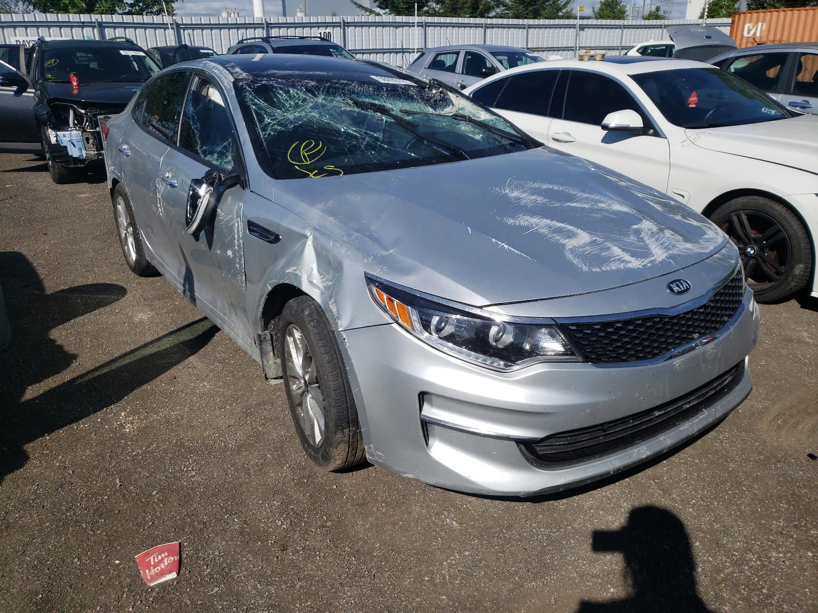 KIA OPTIMA EX 2016 with VIN 5XXGU4L38GG075831 - Photo from auction