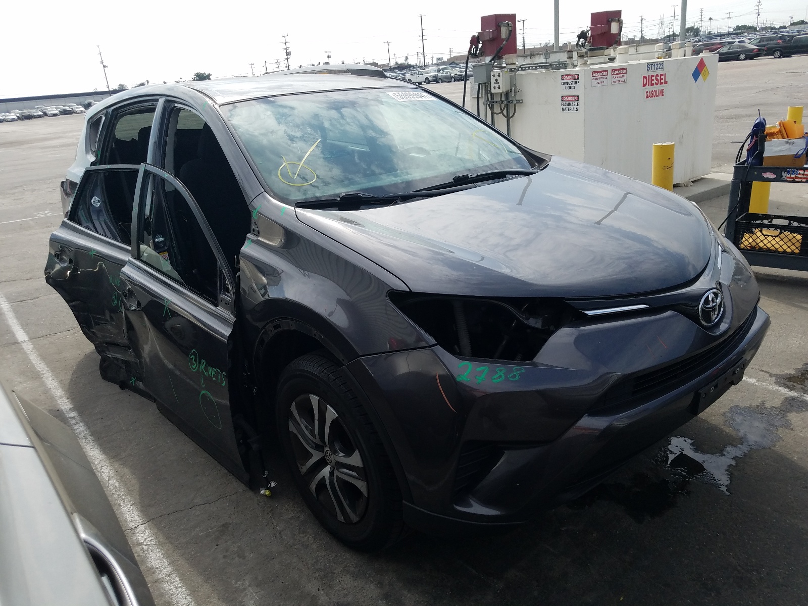 Photo 9 from auction – 2016 TOYOTA RAV4 LE with VIN 2T3ZFREVXGW267280
