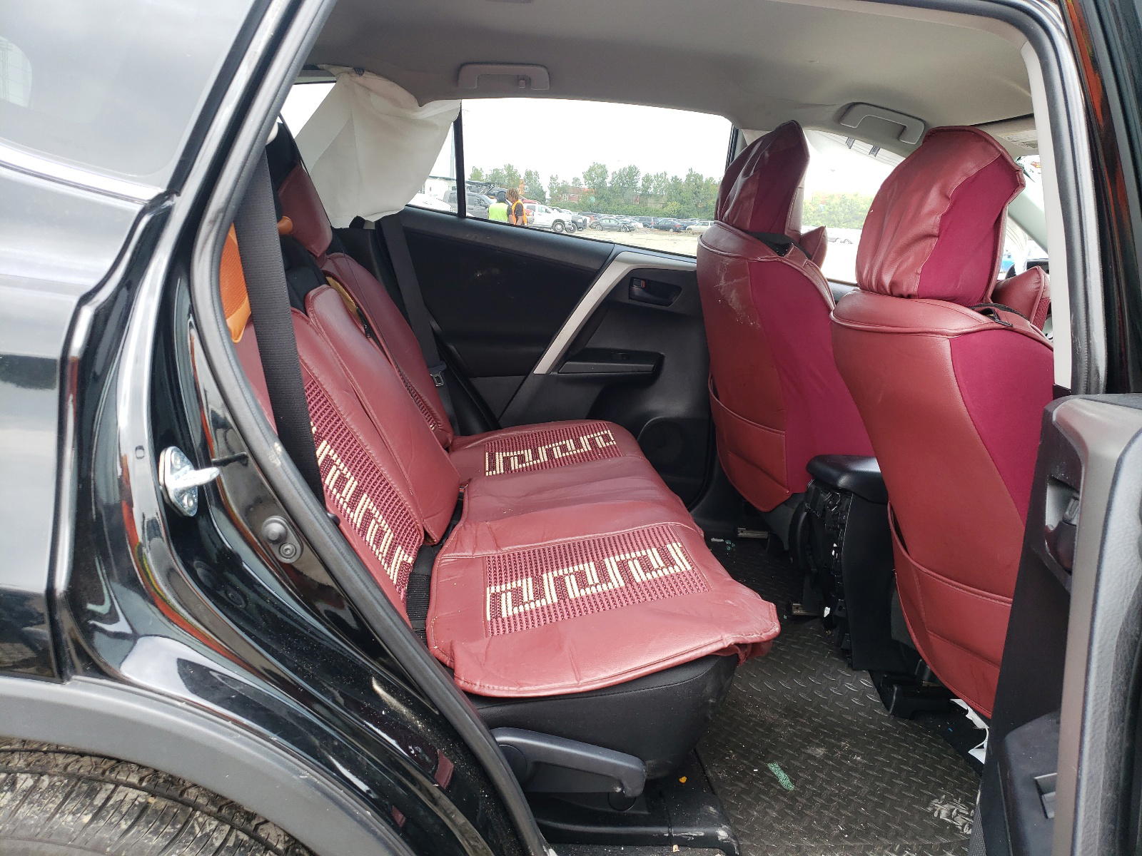 Photo 6 from auction – 2016 TOYOTA RAV4 LE with VIN 2T3BFREV7GW474081