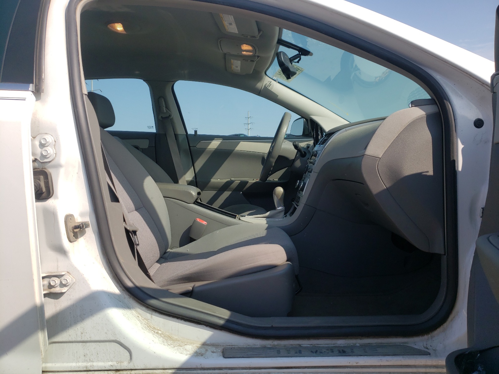 Photo 5 from auction – 2009 CHEVROLET MALIBU LS with VIN 1G1ZG57B99F136802