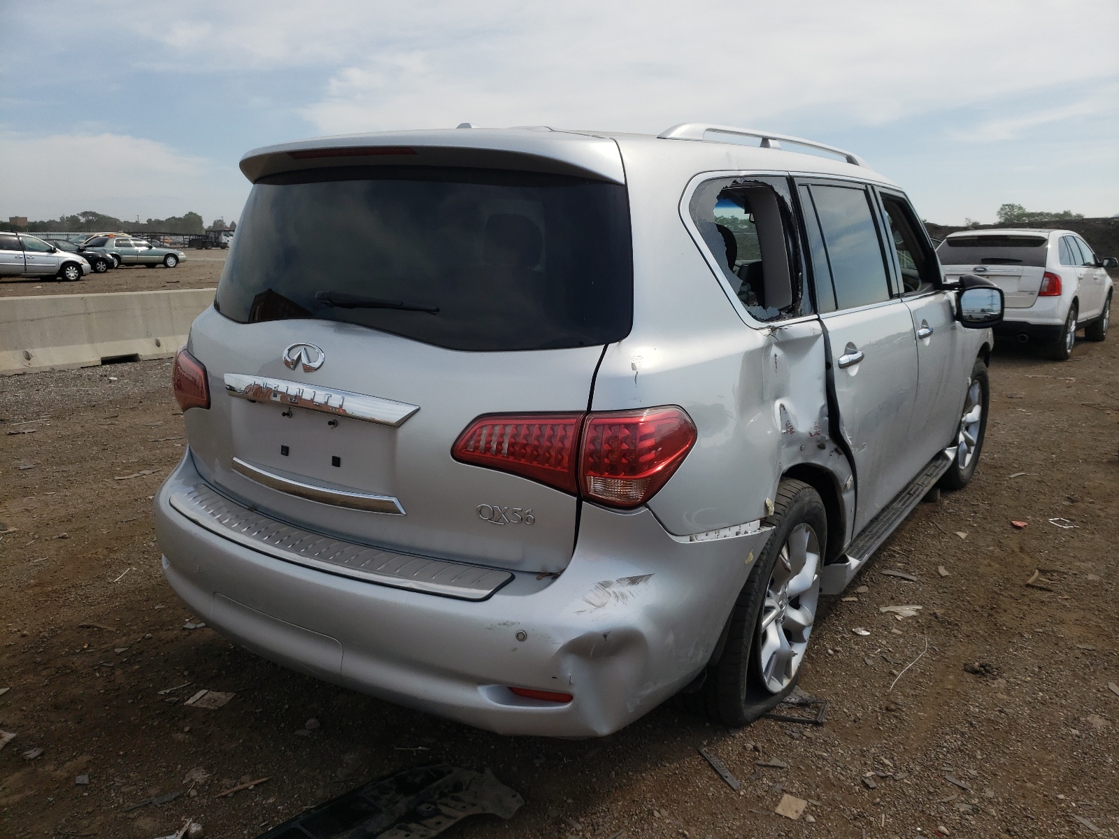 Photo 4 from auction – 2012 INFINITI QX56 with VIN JN8AZ2NE0C9015225