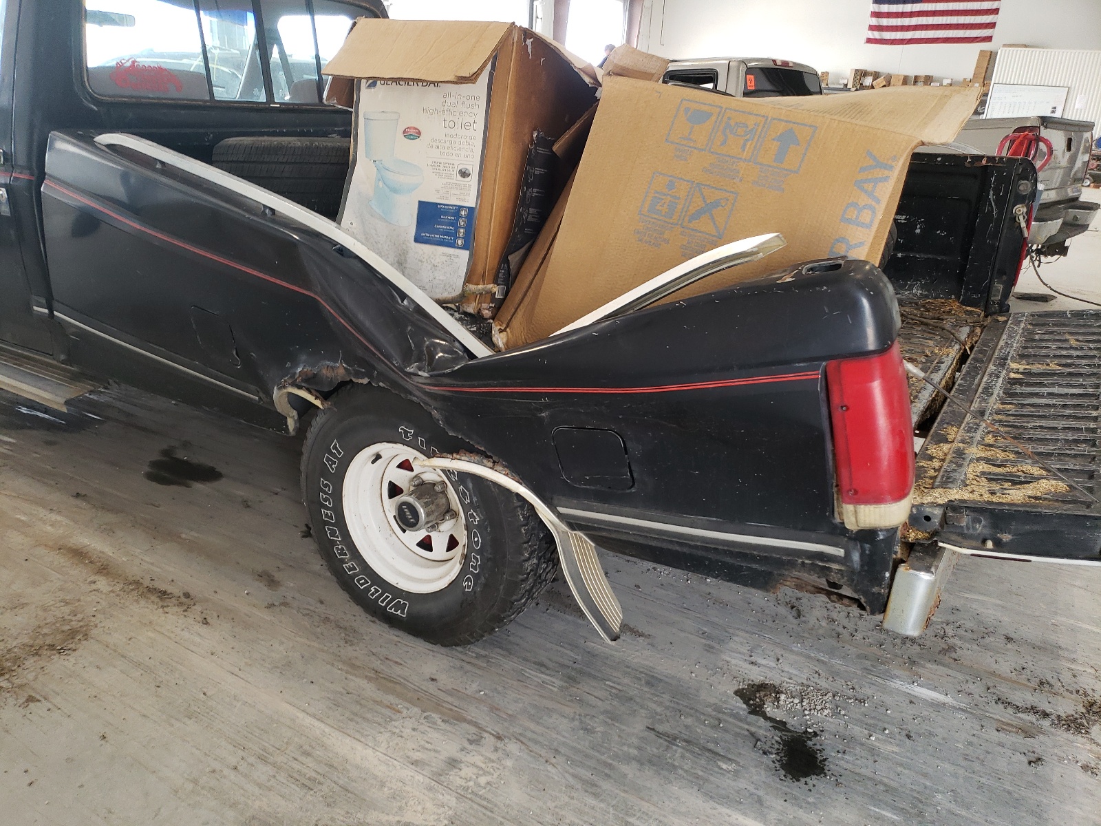 Photo 9 from auction – 1989 FORD F150 with VIN 1FTEF14N5KPB19690