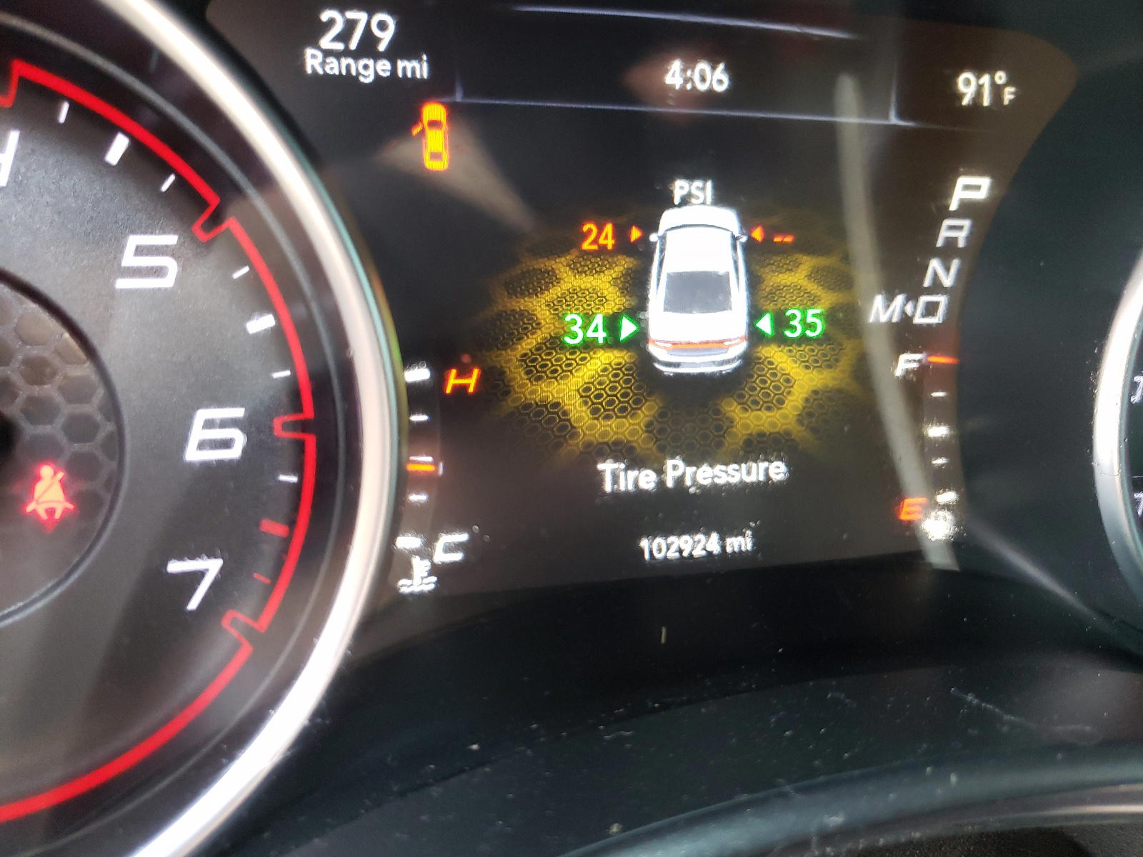 Photo 8 from auction – 2016 DODGE CHARGER SE with VIN 2C3CDXBG5GH173706