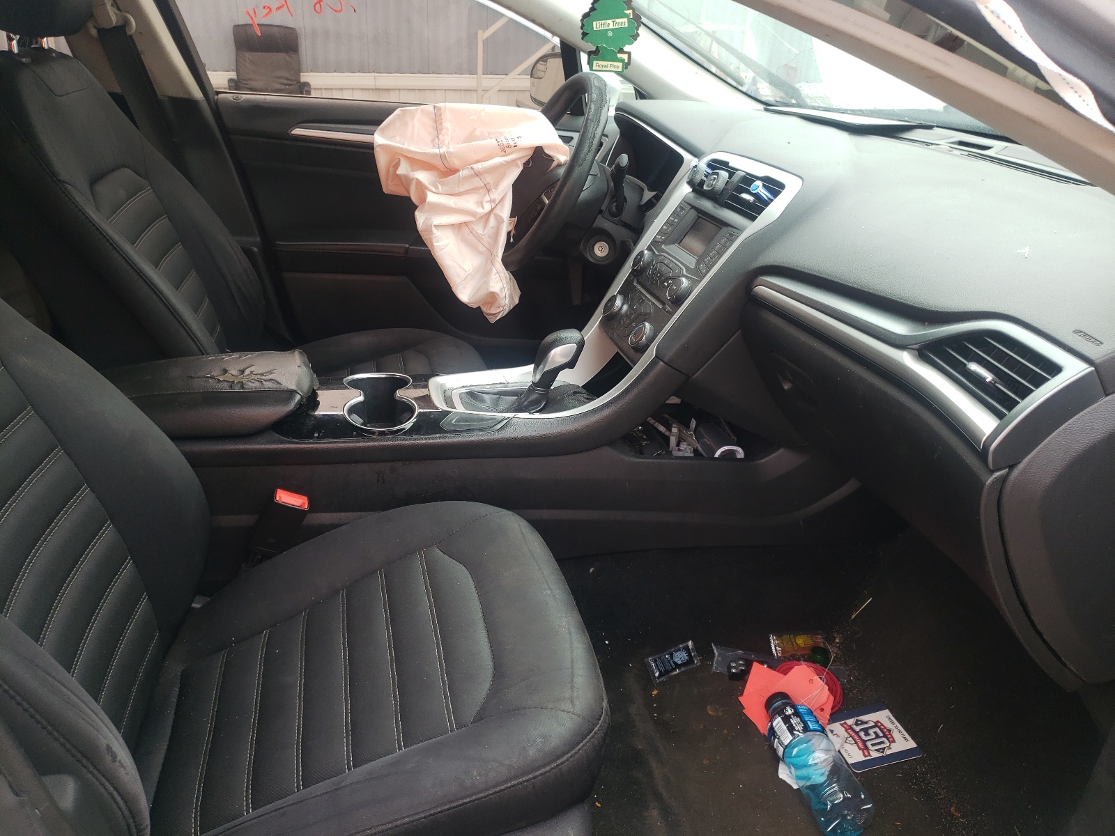 Photo 5 from auction – 2015 FORD FUSION SE with VIN 3FA6P0H73FR177017