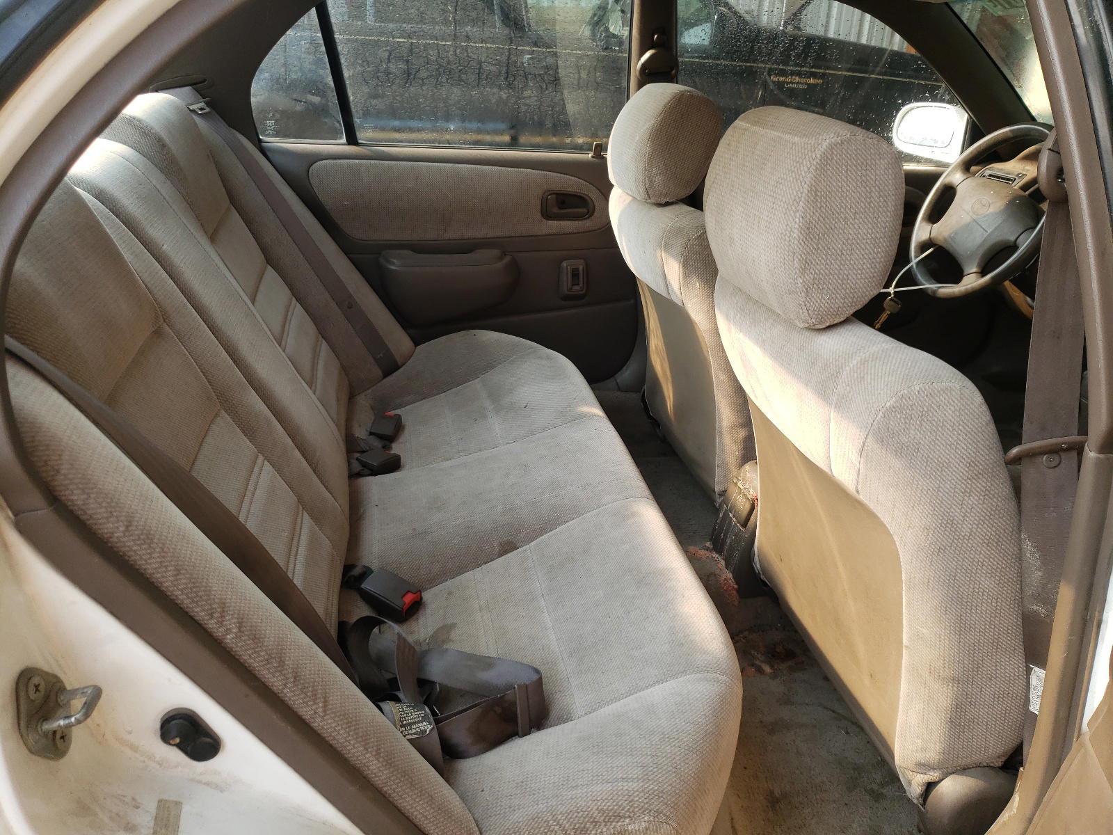 Photo 6 from auction – 1997 TOYOTA COROLLA DX with VIN 1NXBB02E2VZ548637