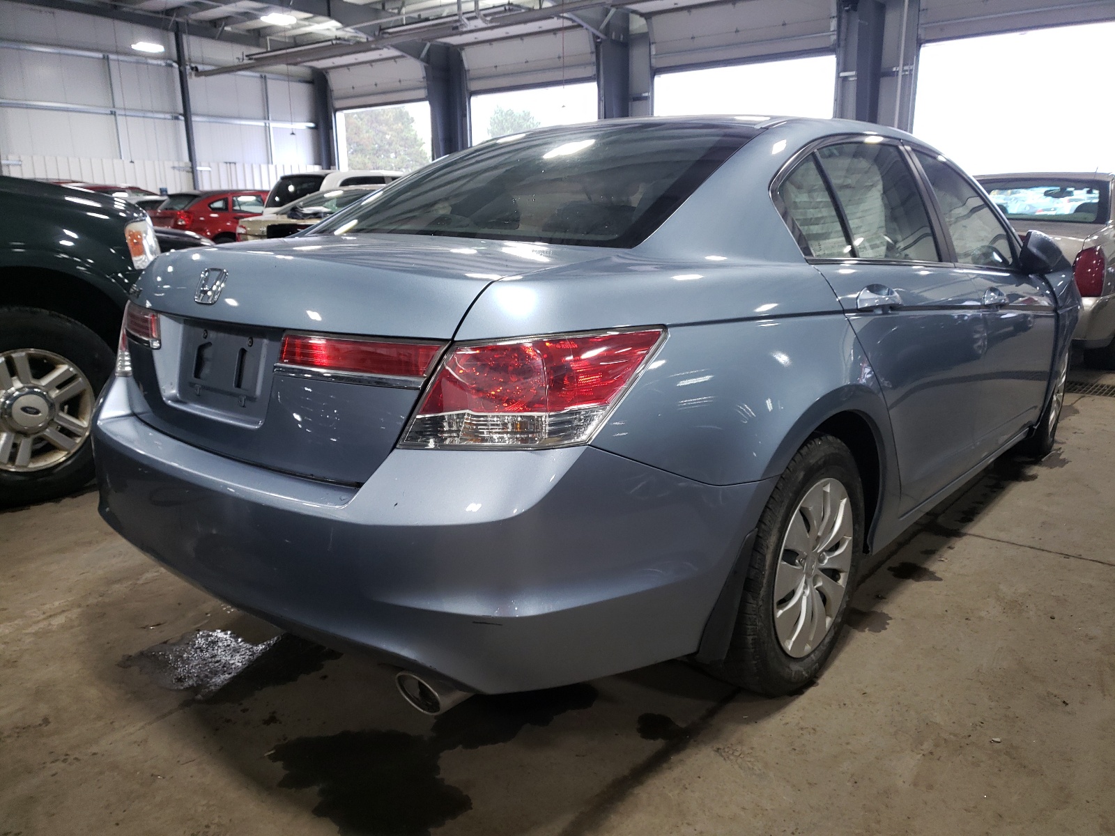 Photo 4 from auction – 2011 HONDA ACCORD LX with VIN 1HGCP2F36BA156564