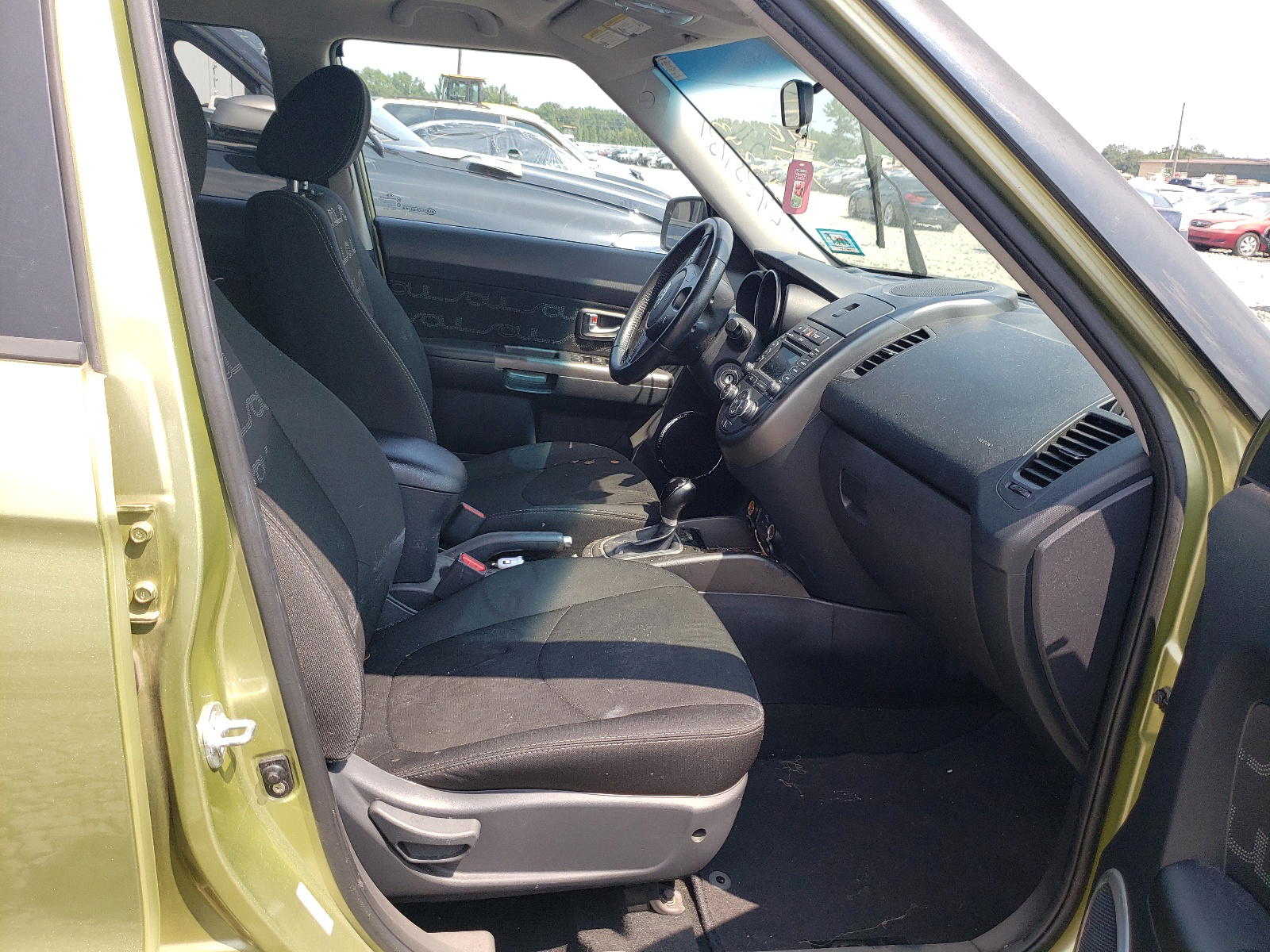 Photo 5 from auction – 2012 KIA SOUL + with VIN KNDJT2A63C7458668