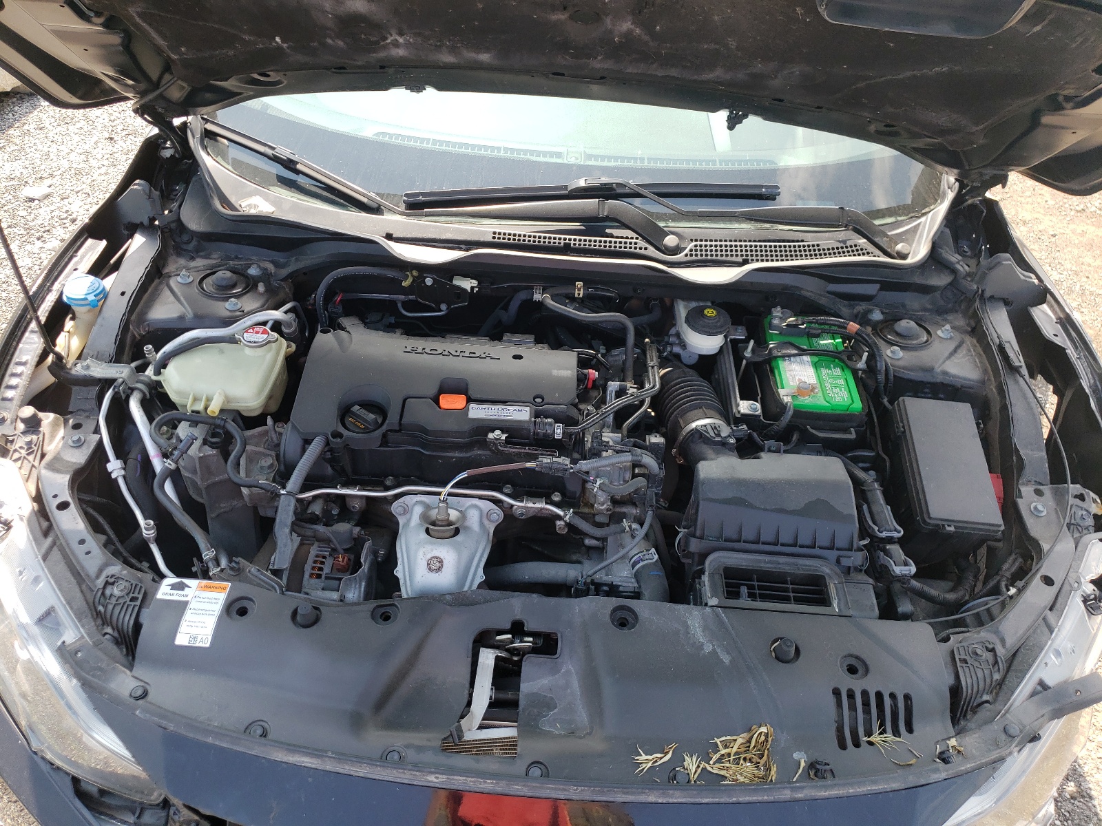 Photo 7 from auction – 2016 HONDA CIVIC LX with VIN 19XFC2F53GE082338
