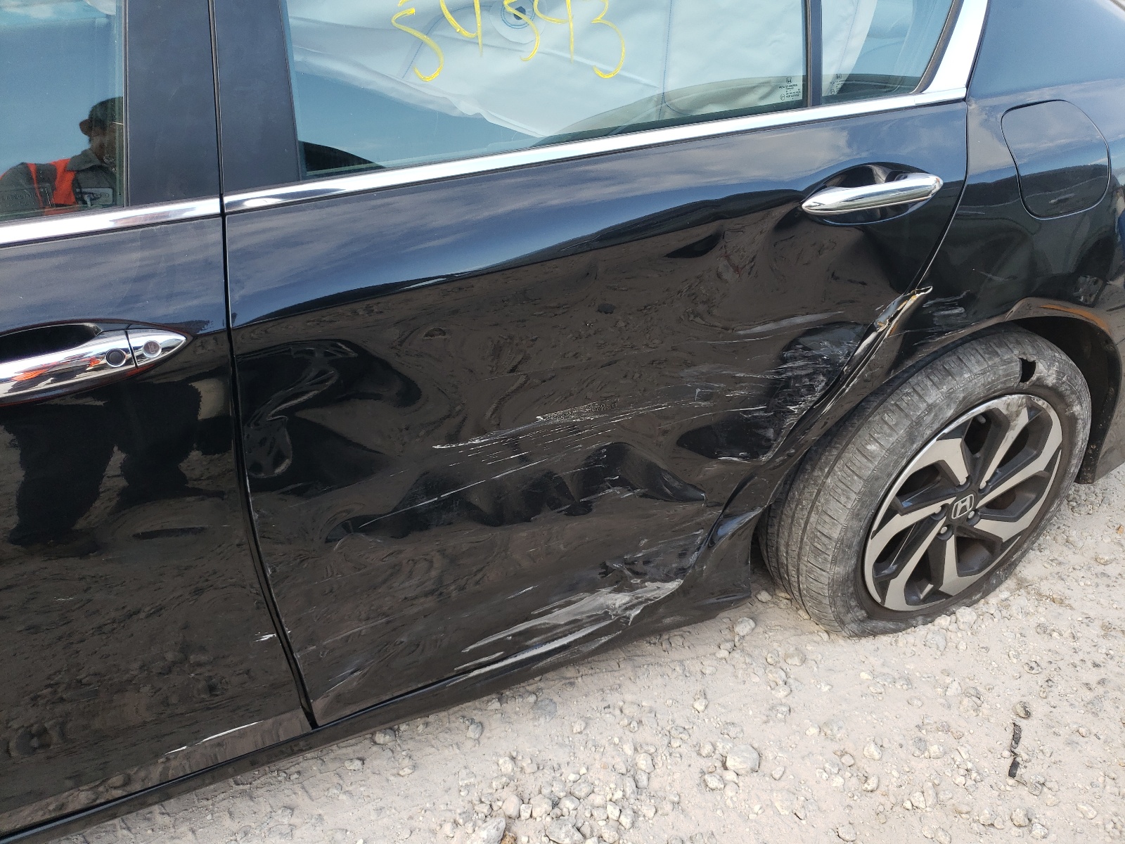Photo 9 from auction – 2017 HONDA ACCORD EX with VIN 1HGCR2F76HA226599