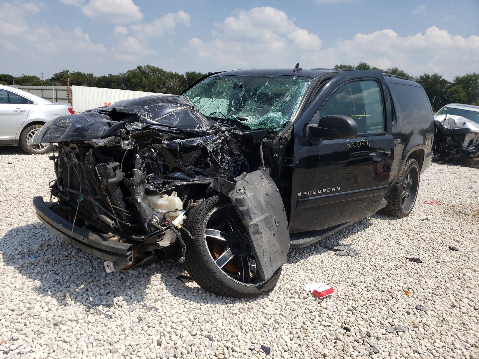 Photo 2 from auction – 2007 CHEVROLET SUBURBAN C with VIN 3GNFC16037G260291