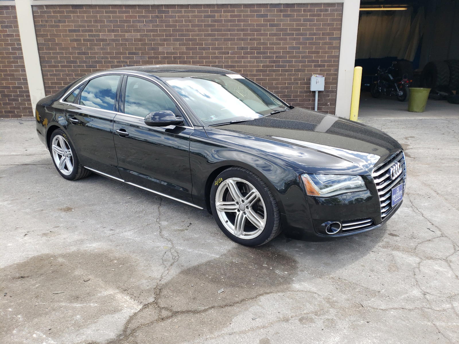 AUDI A8 QUATTRO 2012 with VIN WAUAVAFD1CN002818 - Photo from auction