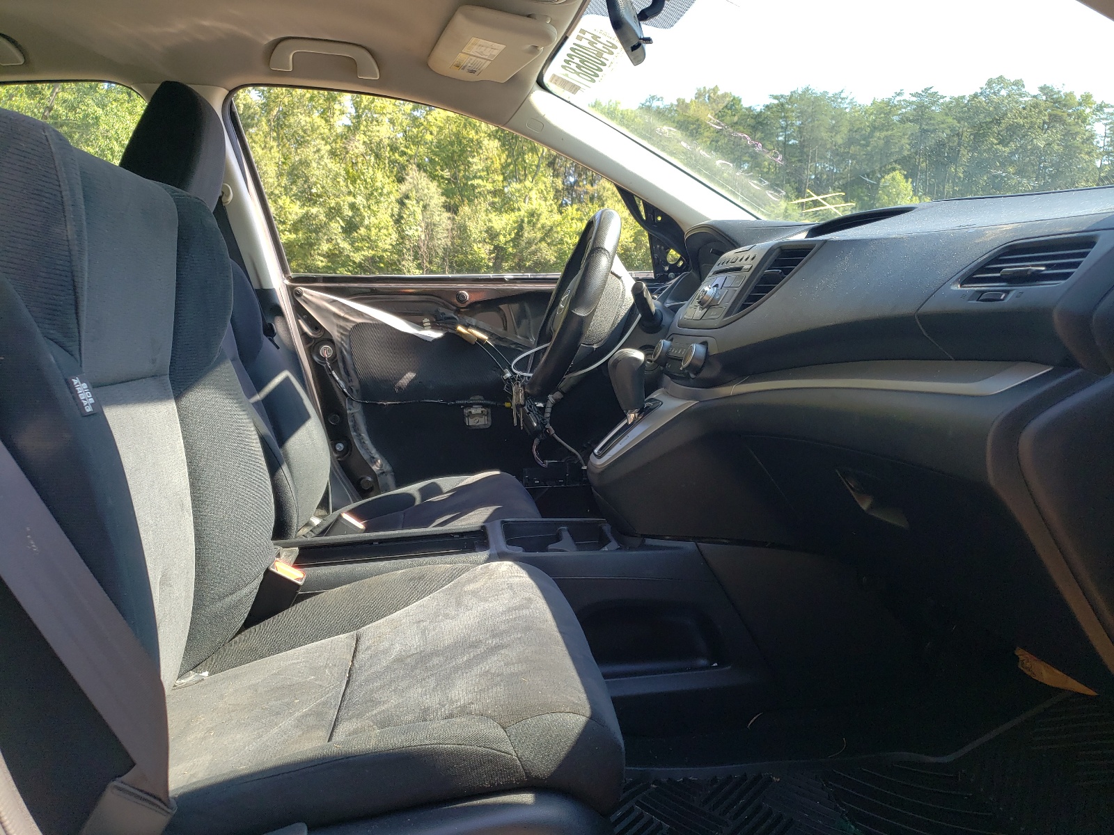 Photo 5 from auction – 2014 HONDA CR-V LX with VIN 5J6RM4H35EL012985