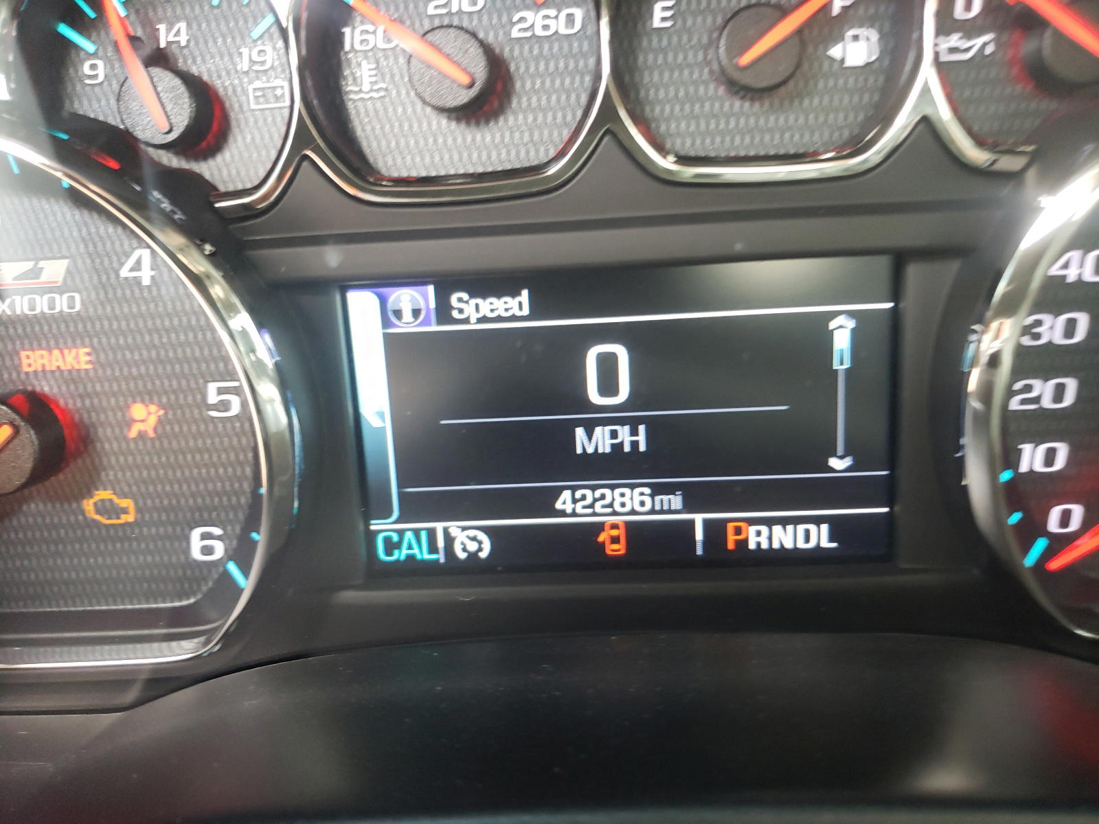 Photo 8 from auction – 2018 CHEVROLET SILVERADO with VIN 3GCUKREC8JG474097