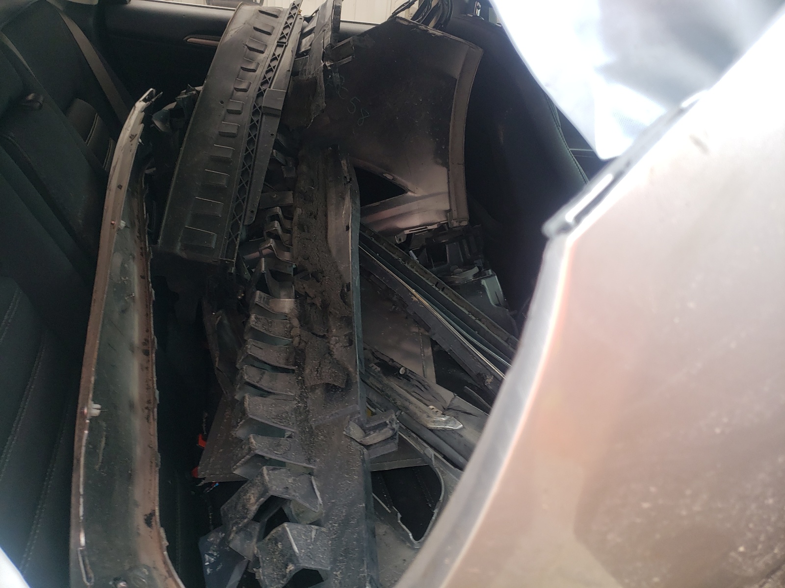 Photo 6 from auction – 2015 FORD FUSION SE with VIN 3FA6P0H73FR177017