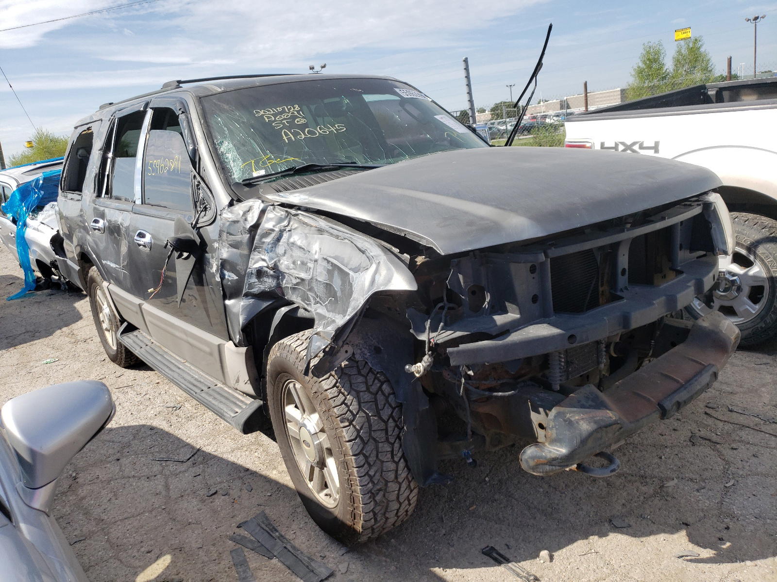 FORD EXPEDITION 2003 with VIN 1FMPU16L03LA20645 - Photo from auction