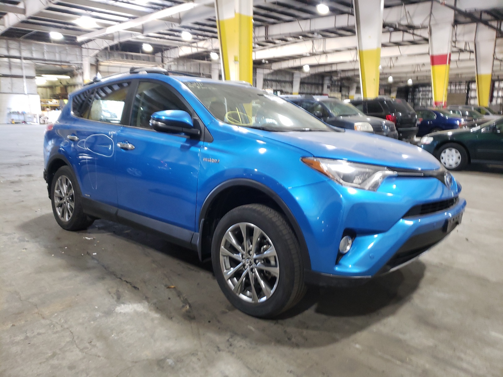Photo 1 from auction – 2017 TOYOTA RAV4 HV LI with VIN JTMDJREV5HD101286
