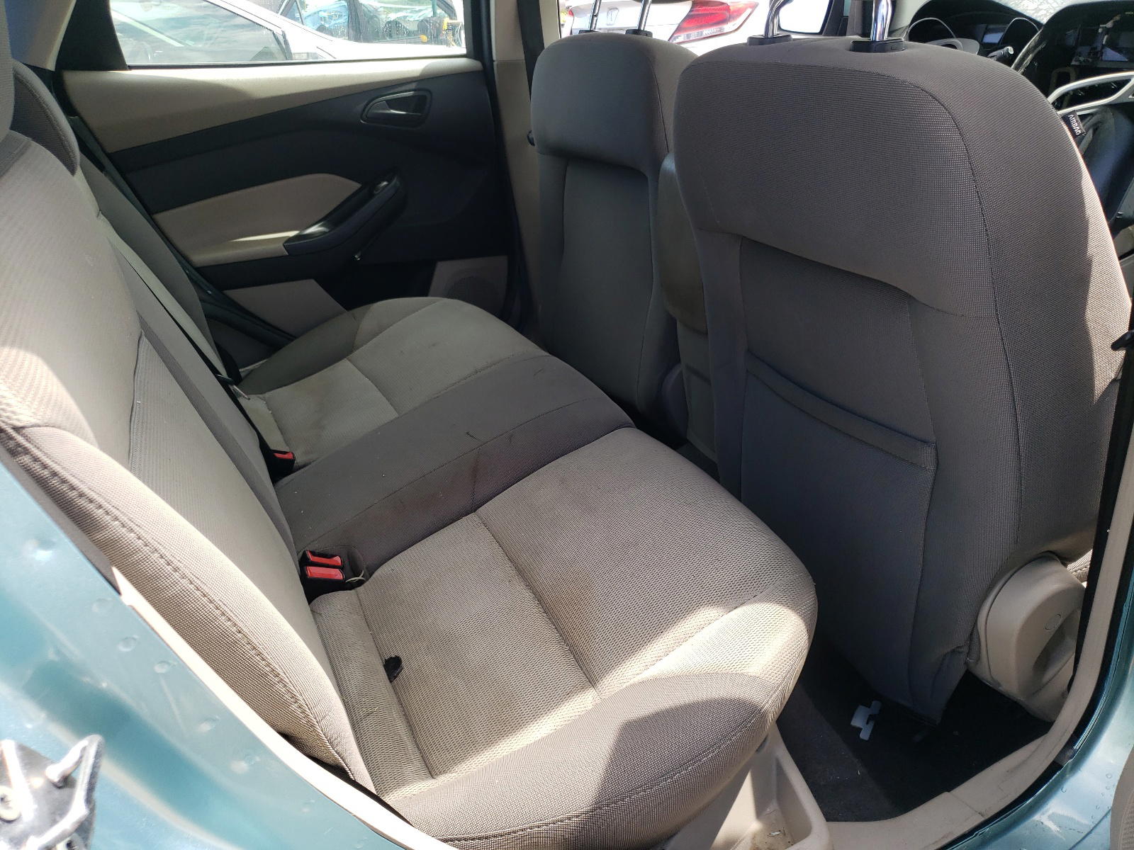 Photo 6 from auction – 2012 FORD FOCUS SE with VIN 1FAHP3K21CL241640