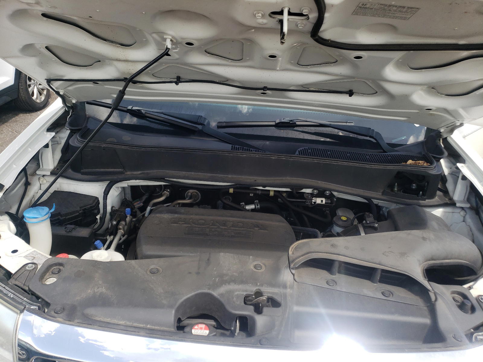 Photo 7 from auction – 2014 HONDA PILOT EXL with VIN 5FNYF4H97EB042766